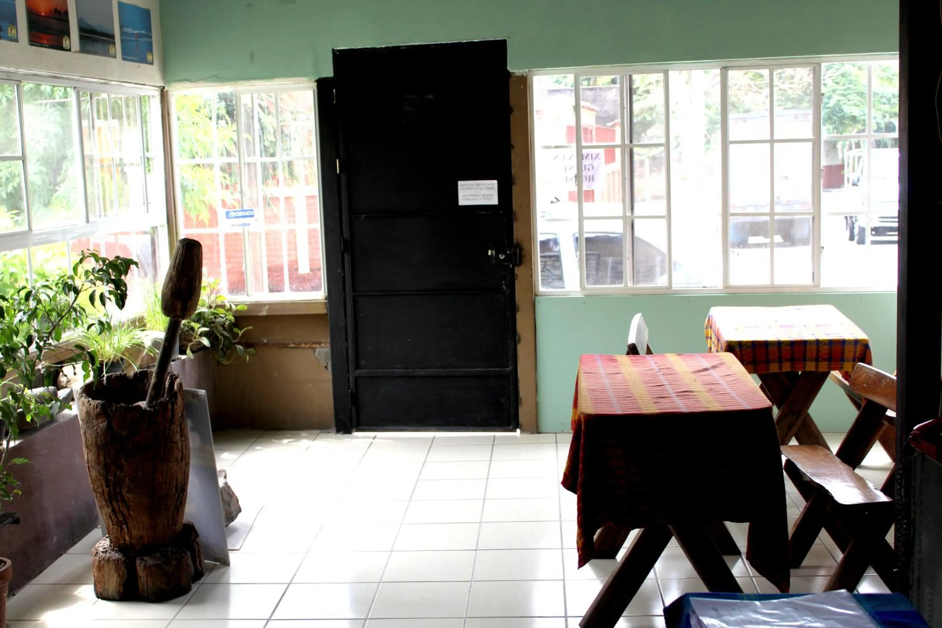 Lobby or reception in Ximenas Guest House