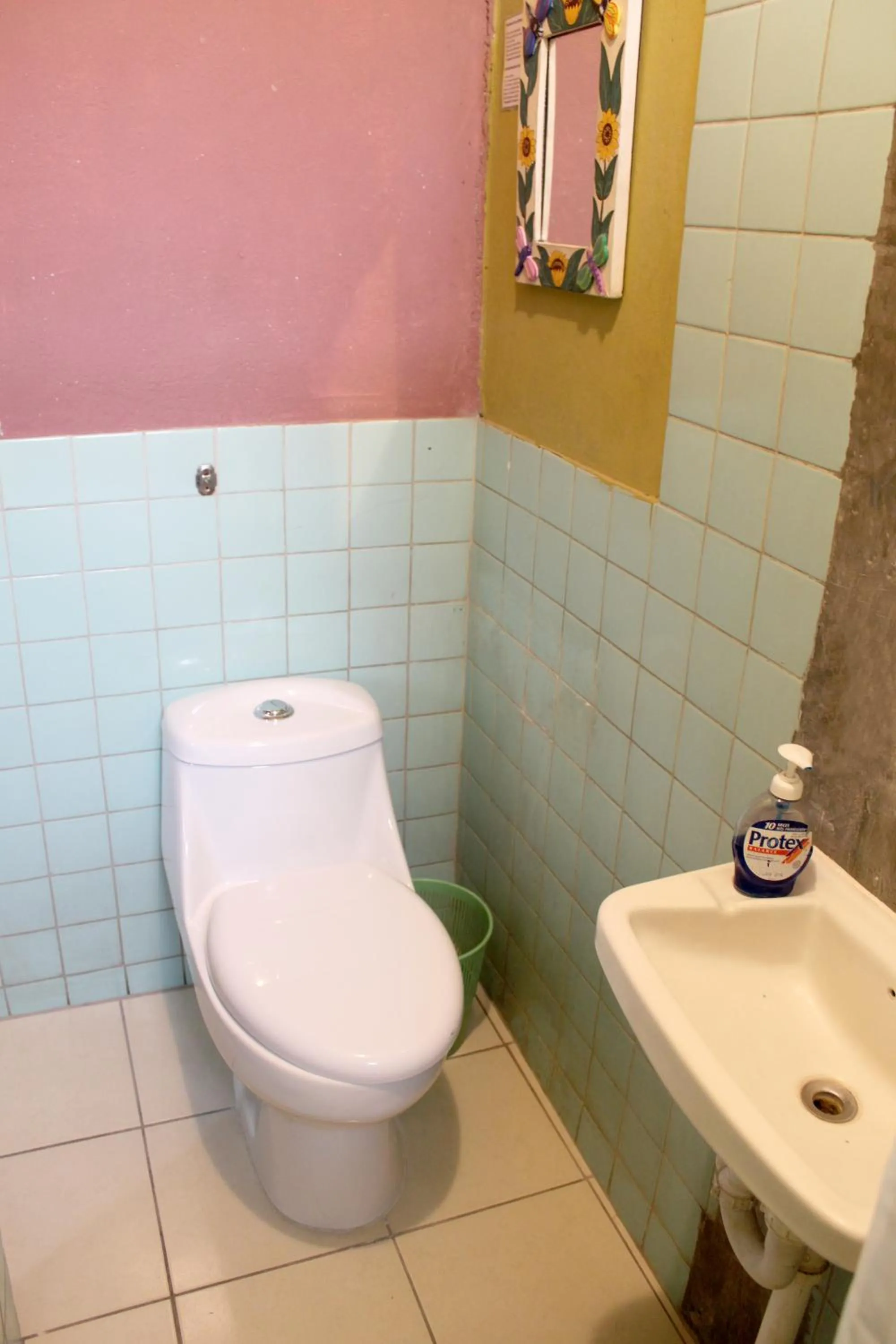 Bathroom in Ximenas Guest House