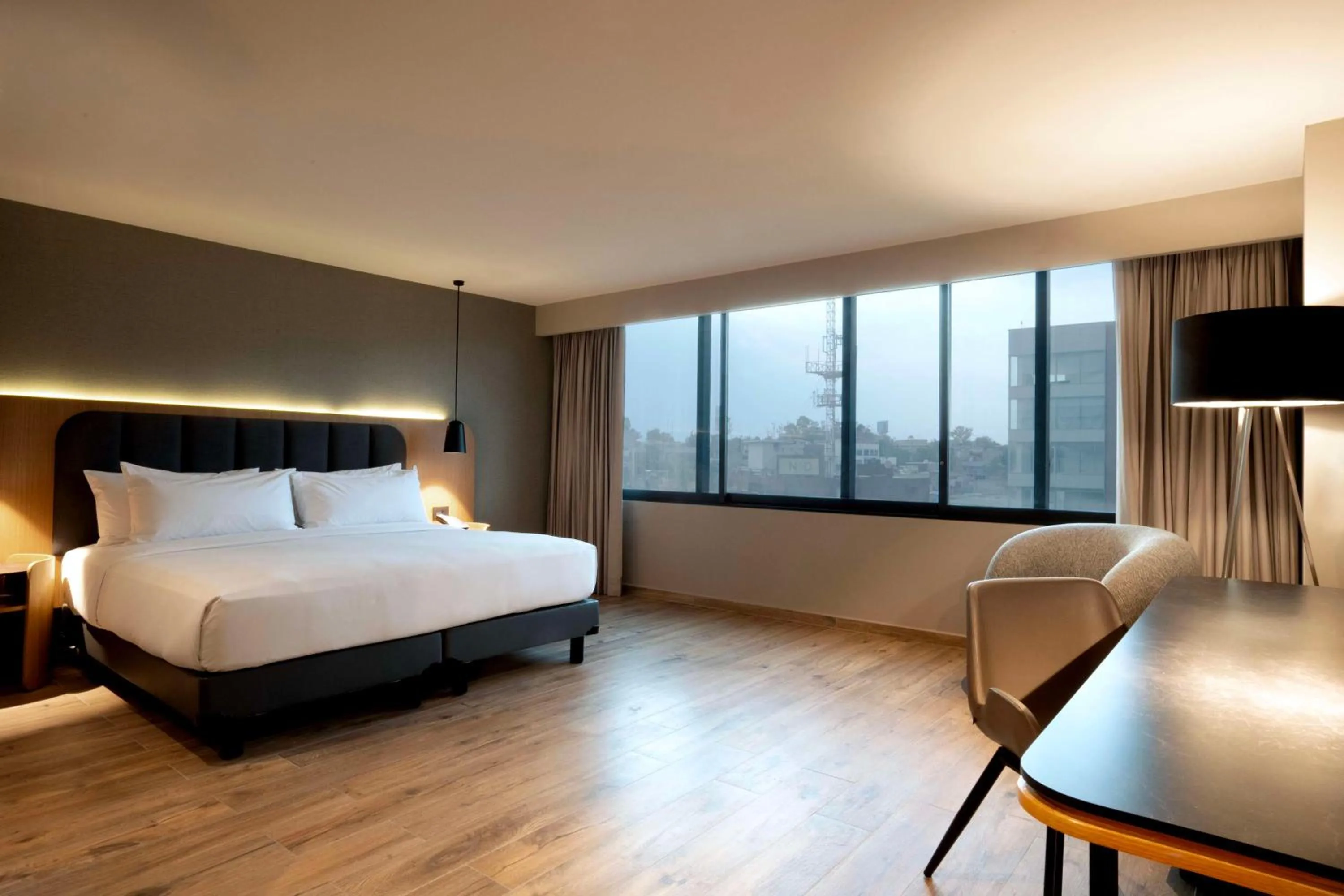 Bed in Hilton Mexico City Airport