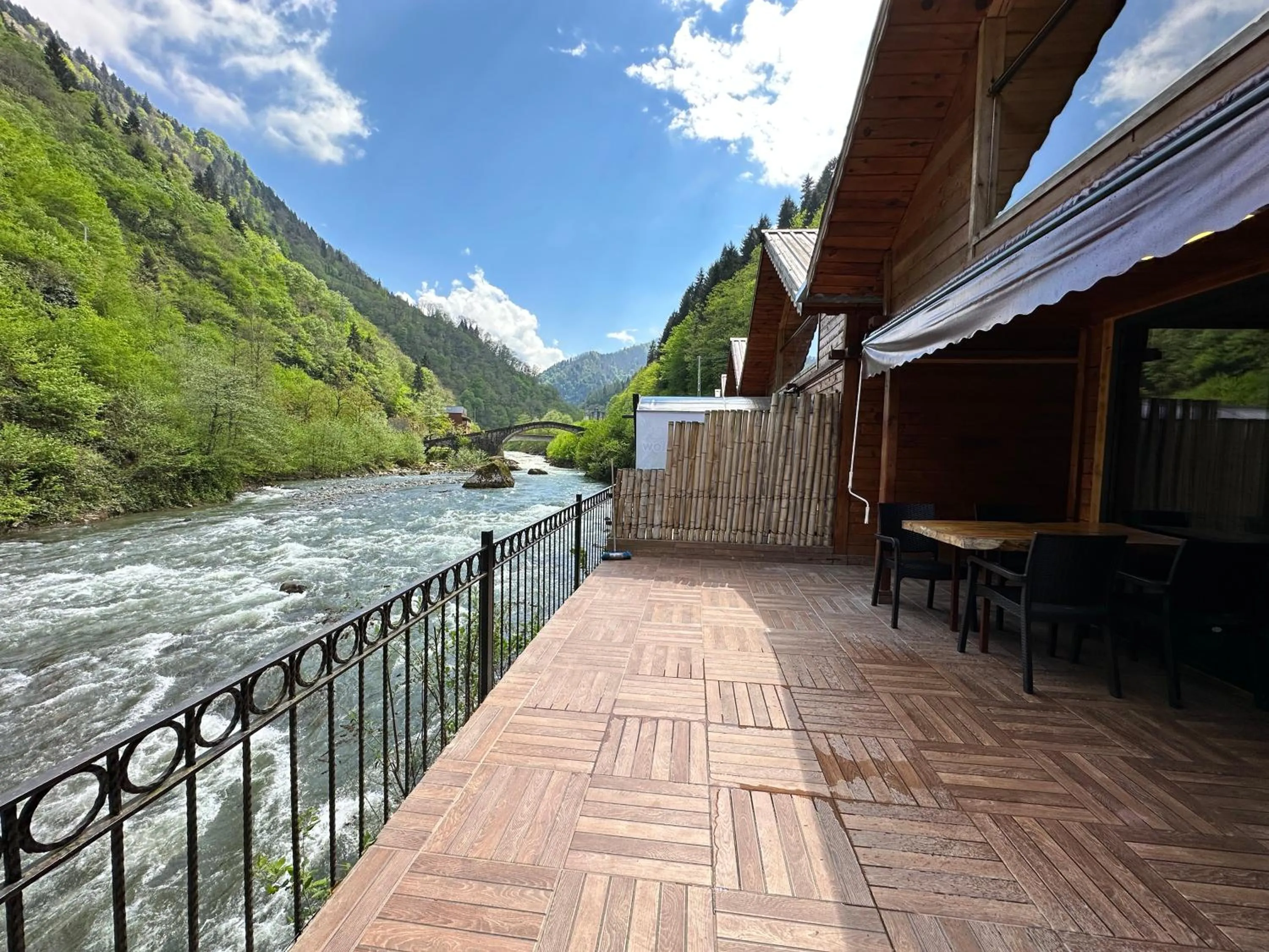 Balcony/Terrace in TUVA VİLLA Bungalov