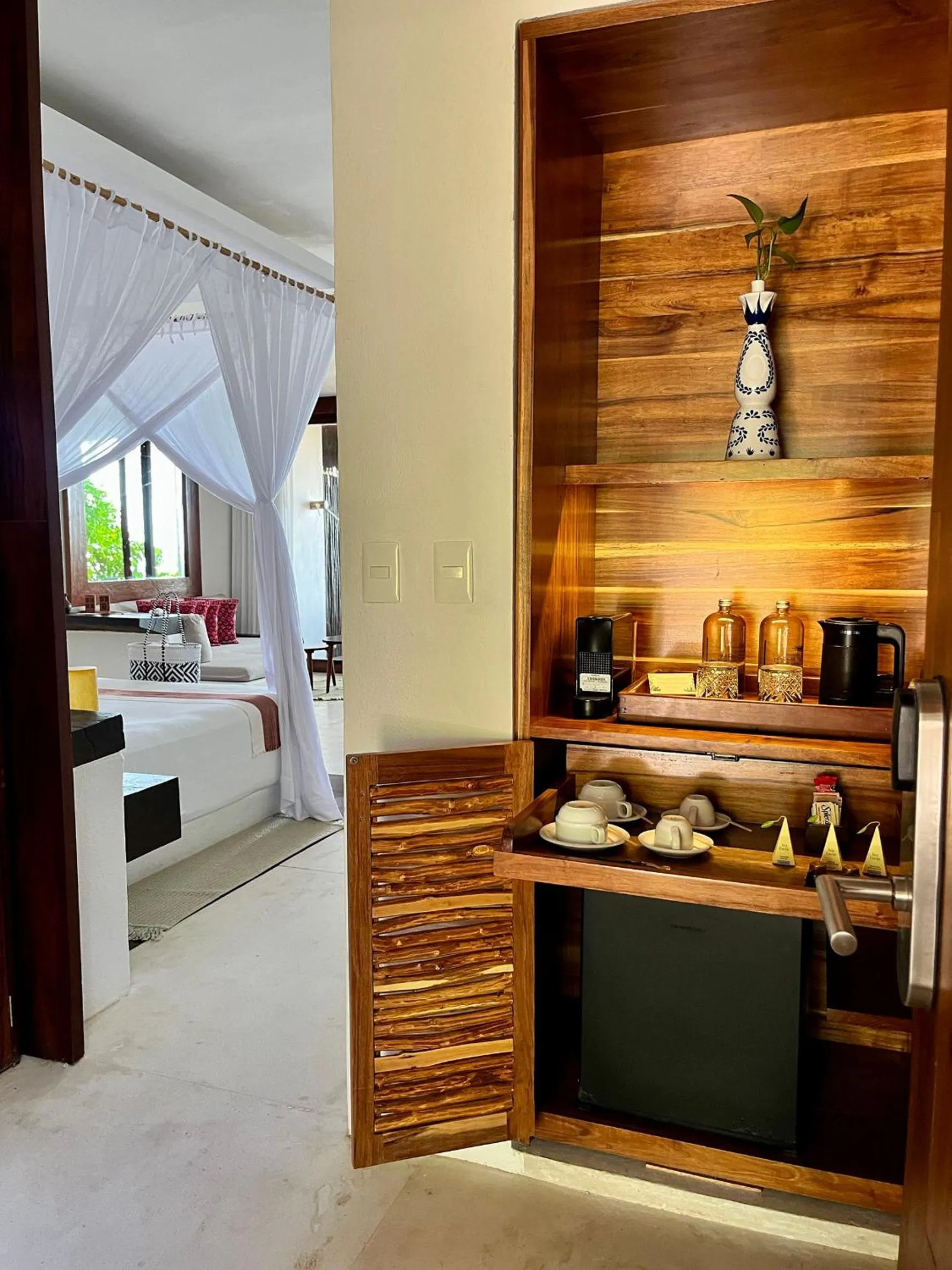 Coffee/tea facilities, Bed in The Beach Tulum Hotel