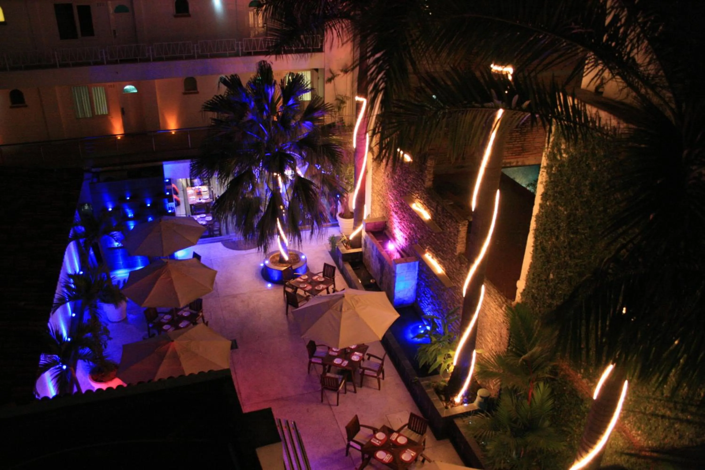 Restaurant/places to eat in Hotel Rio Malecon