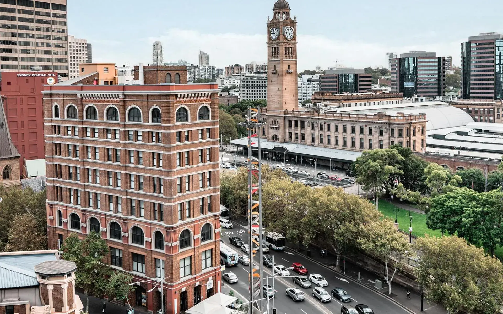 Property building in Wake Up! Sydney Central Property building in Wake Up! Sydney Central