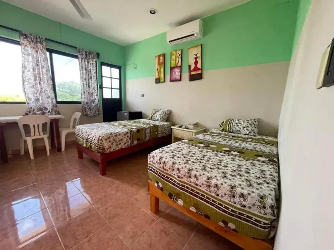 Double Room in El Ultimo Maya Double Room in El Ultimo Maya