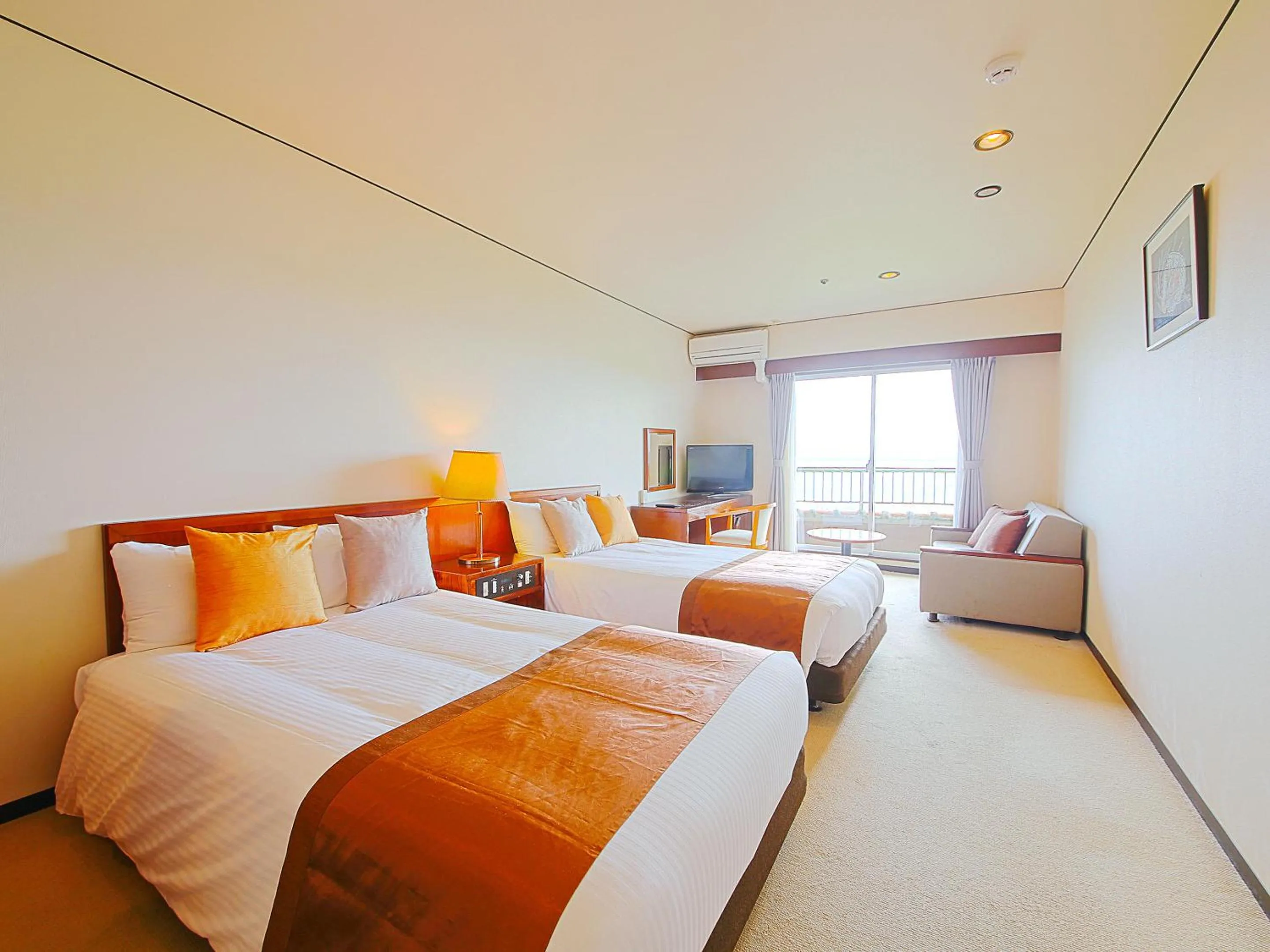 Photo of the whole room, Bed in The Yuinchi Hotel Nanjo