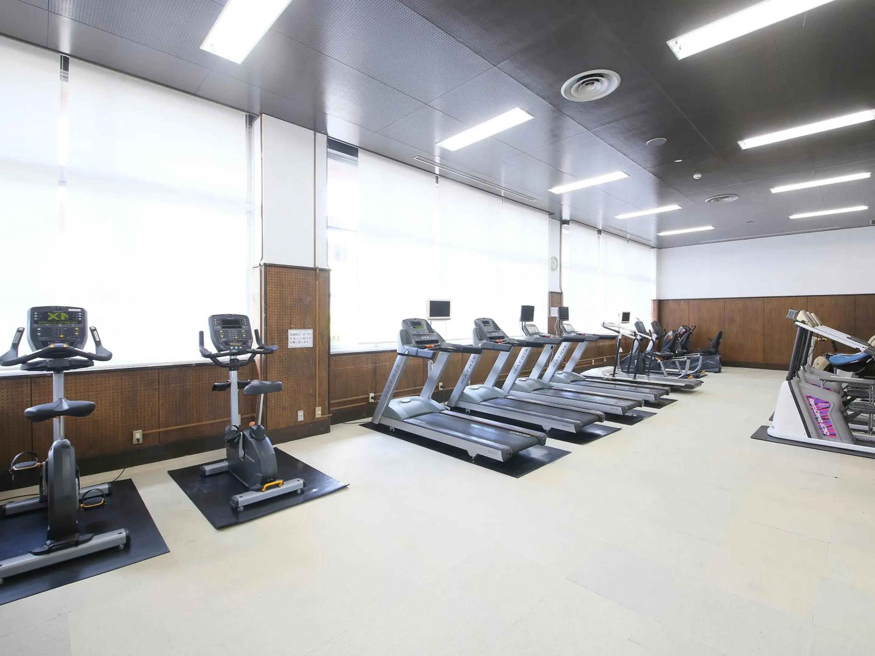 Fitness centre/facilities in The Yuinchi Hotel Nanjo Fitness centre/facilities in The Yuinchi Hotel Nanjo