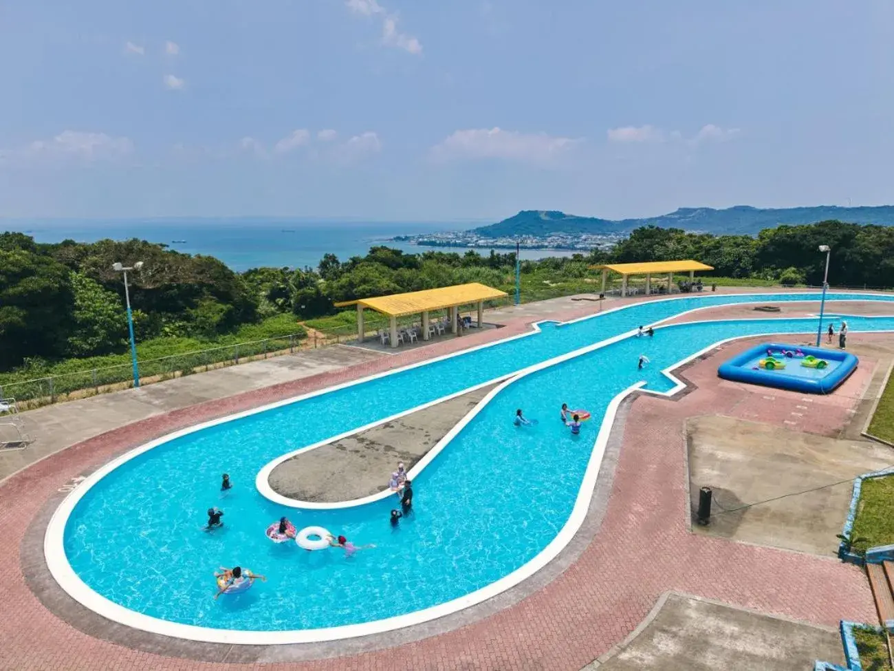 Swimming pool in The Yuinchi Hotel Nanjo Swimming pool in The Yuinchi Hotel Nanjo