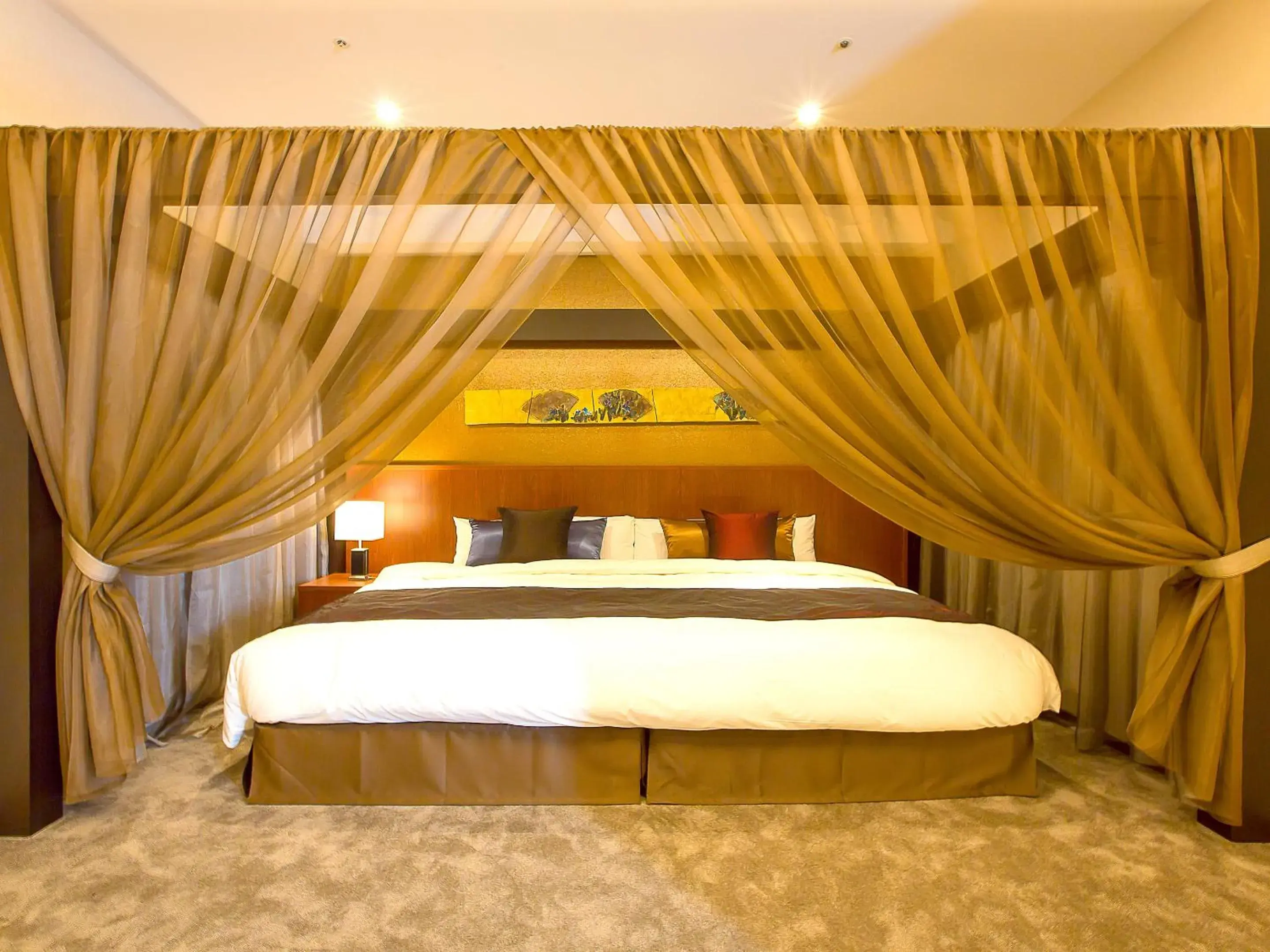 Royal Suite in The Yuinchi Hotel Nanjo Royal Suite in The Yuinchi Hotel Nanjo