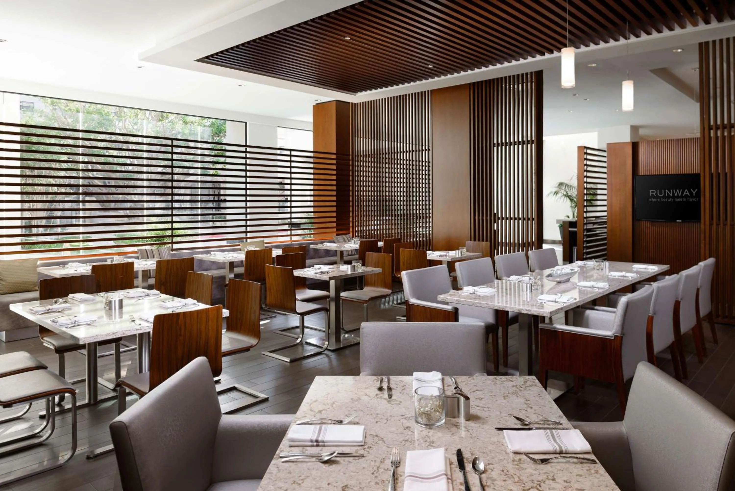 Restaurant/places to eat in Hilton Woodland Hills/ Los Angeles