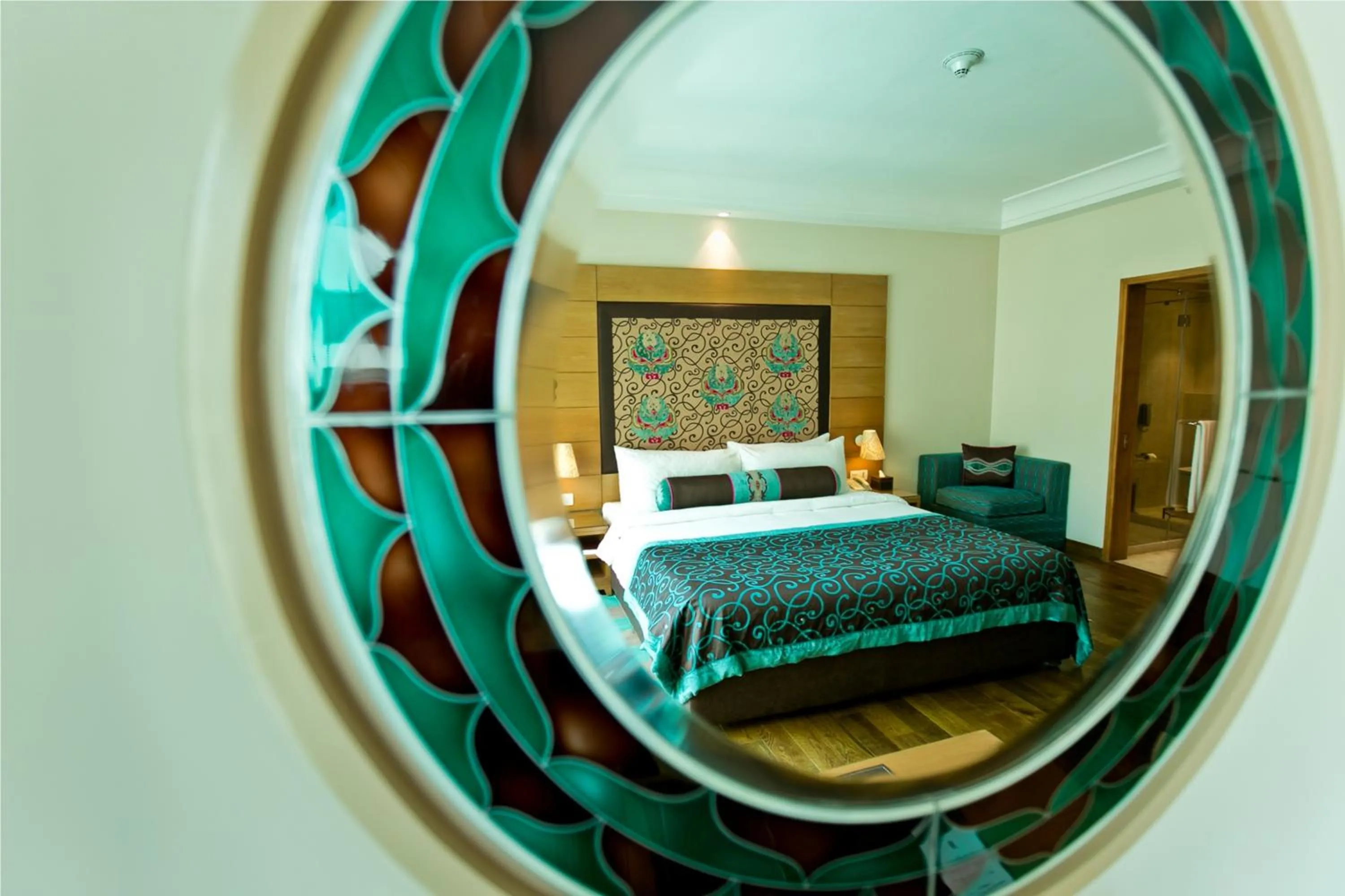 Bed in The Lalit Jaipur