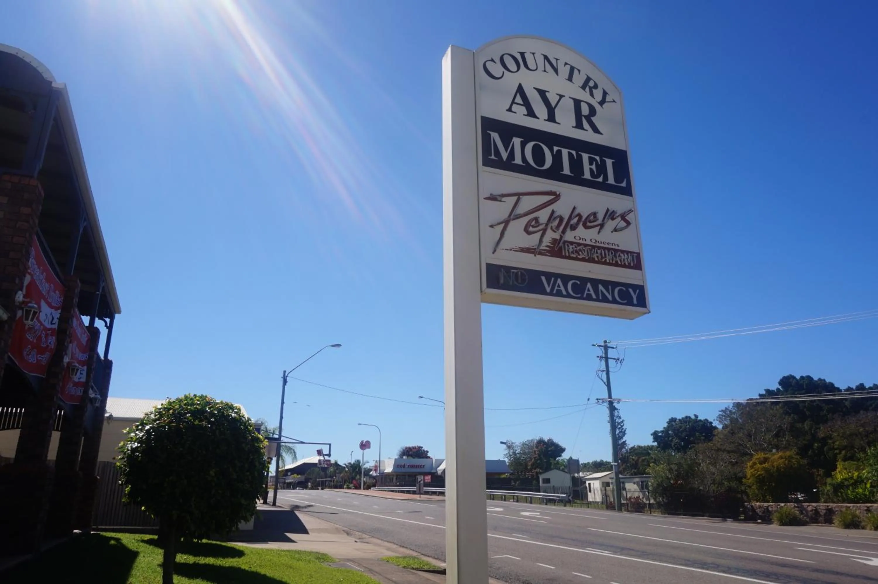 Restaurant/places to eat in Country Ayr Motel