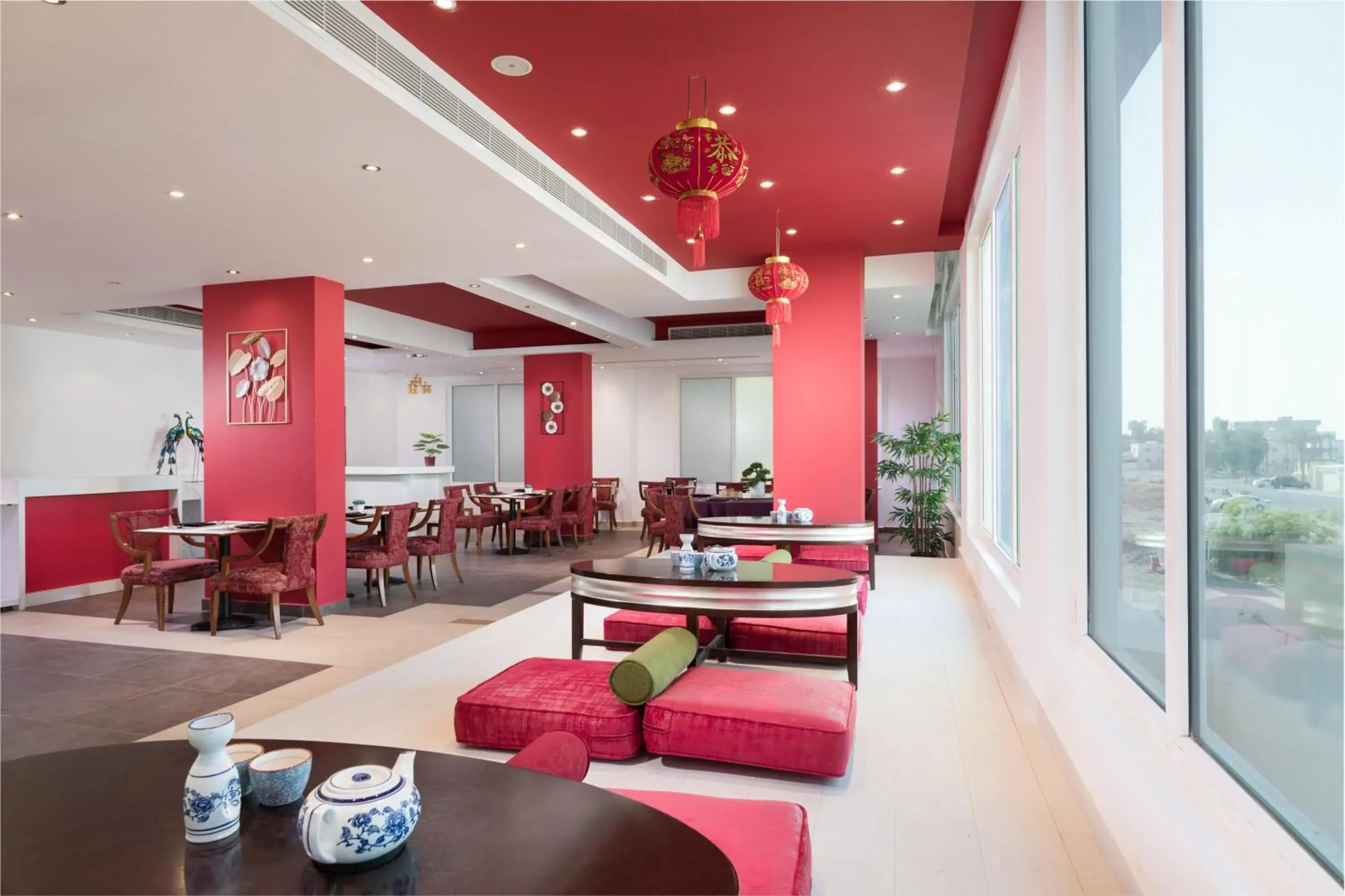 Restaurant/places to eat in Al Hail Waves Hotel Managed By Centara Restaurant/places to eat in Al Hail Waves Hotel Managed By Centara