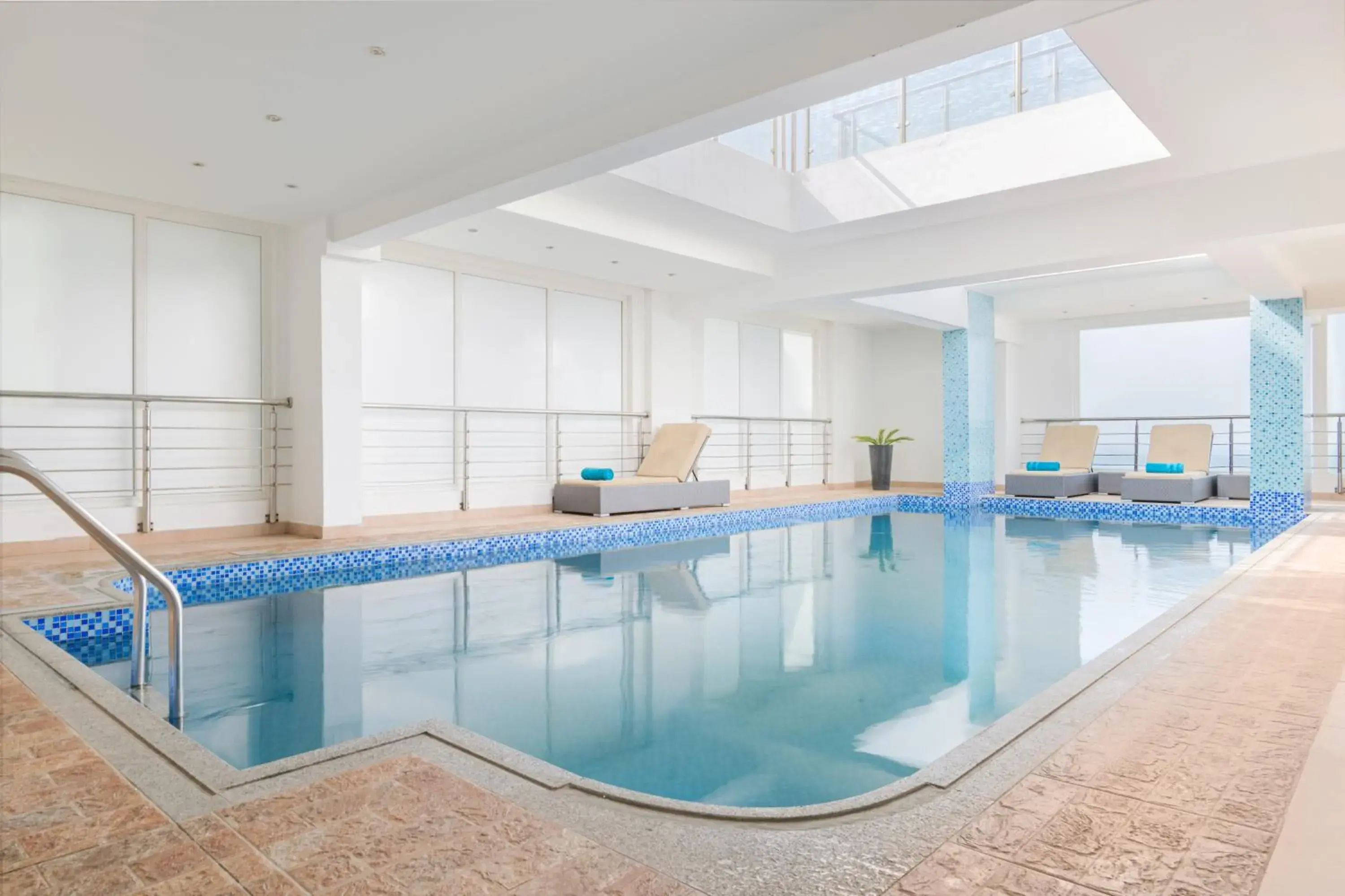 Swimming pool in Al Hail Waves Hotel Managed By Centara Swimming pool in Al Hail Waves Hotel Managed By Centara