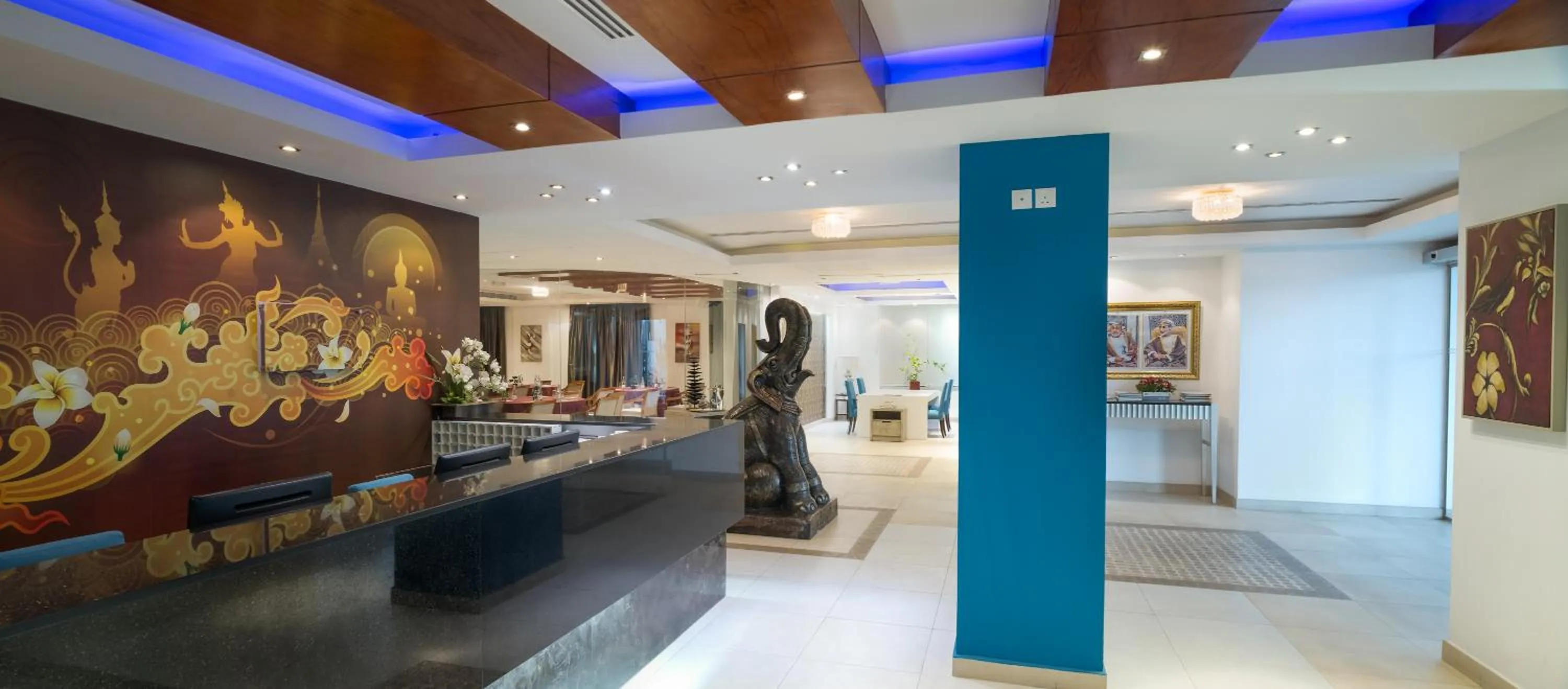 Lobby or reception in Al Hail Waves Hotel Managed By Centara