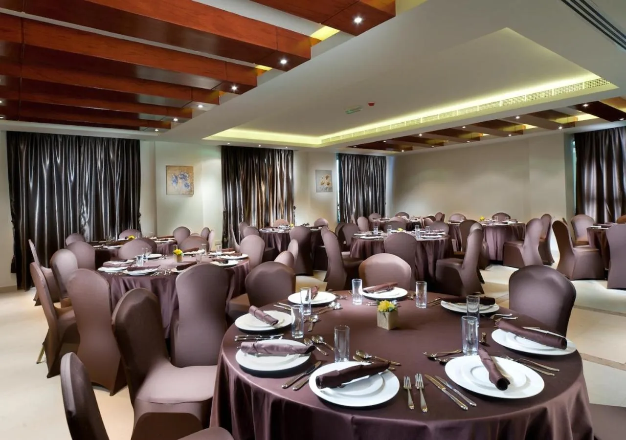 Banquet/Function facilities in Al Hail Waves Hotel Managed By Centara