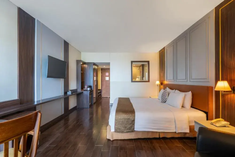 Bed in Merapi Merbabu Hotel Yogyakarta Powered by Archipelago Bed in Merapi Merbabu Hotel Yogyakarta Powered by Archipelago