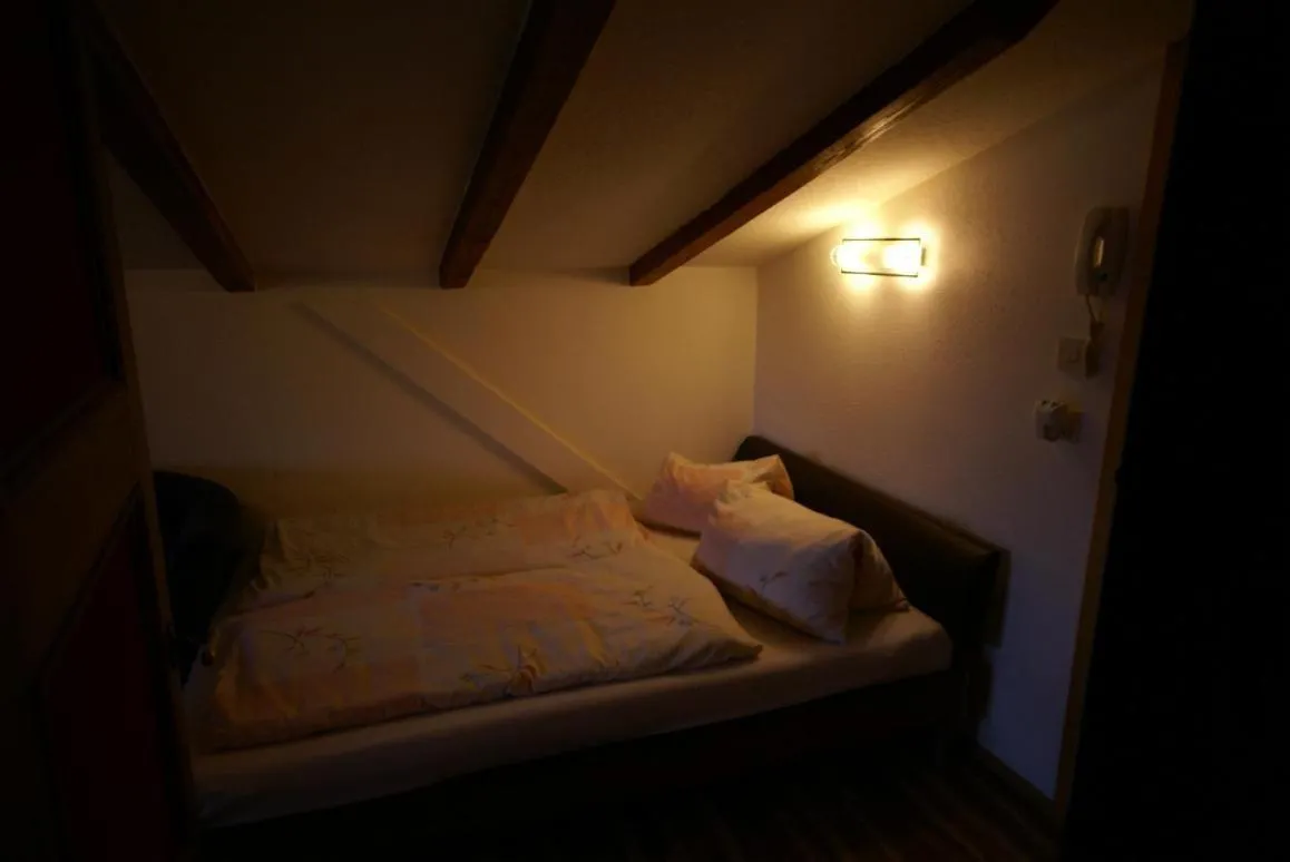 Bed in Appartement Gschwandtner