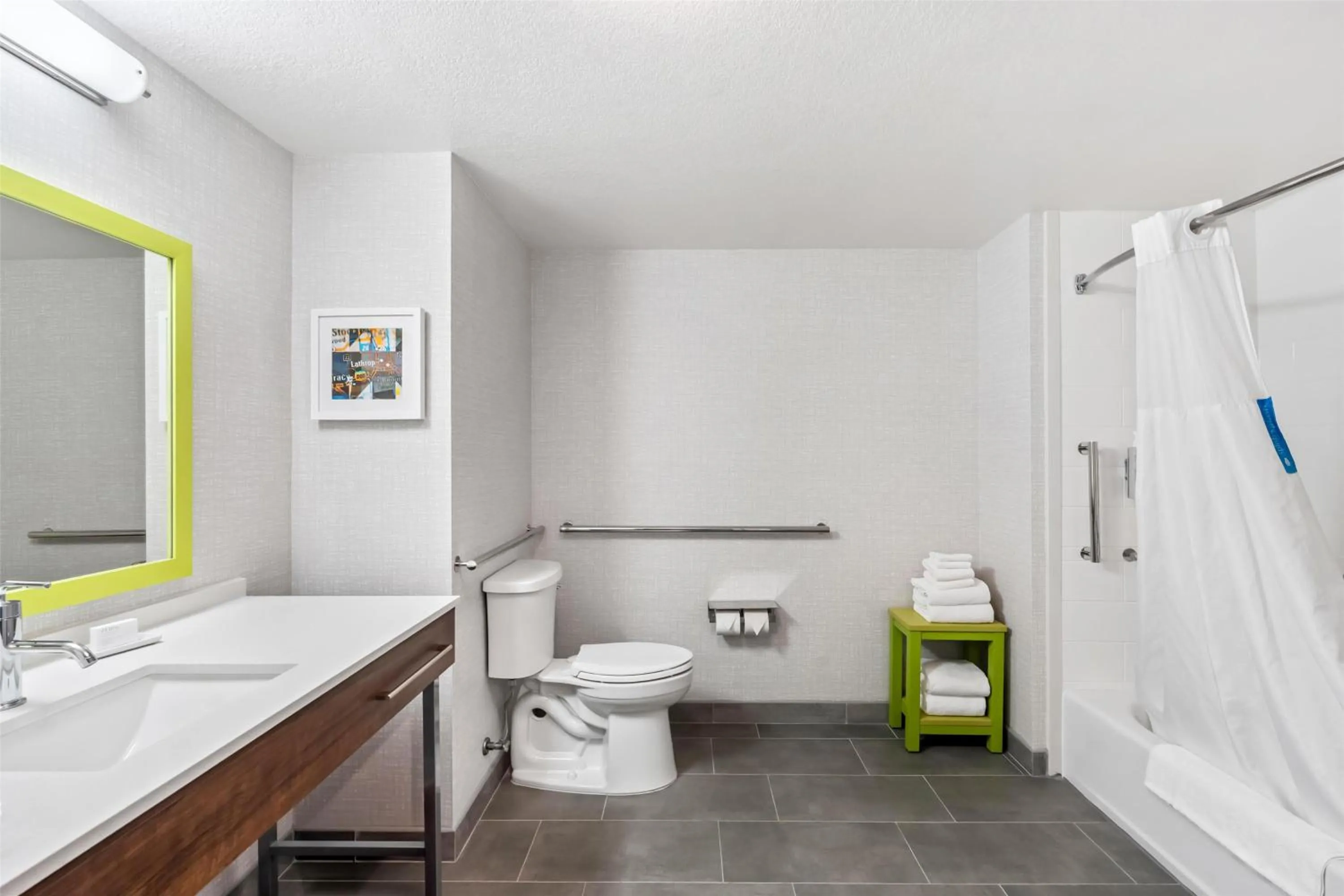 Bathroom in Hampton Inn & Suites Lathrop