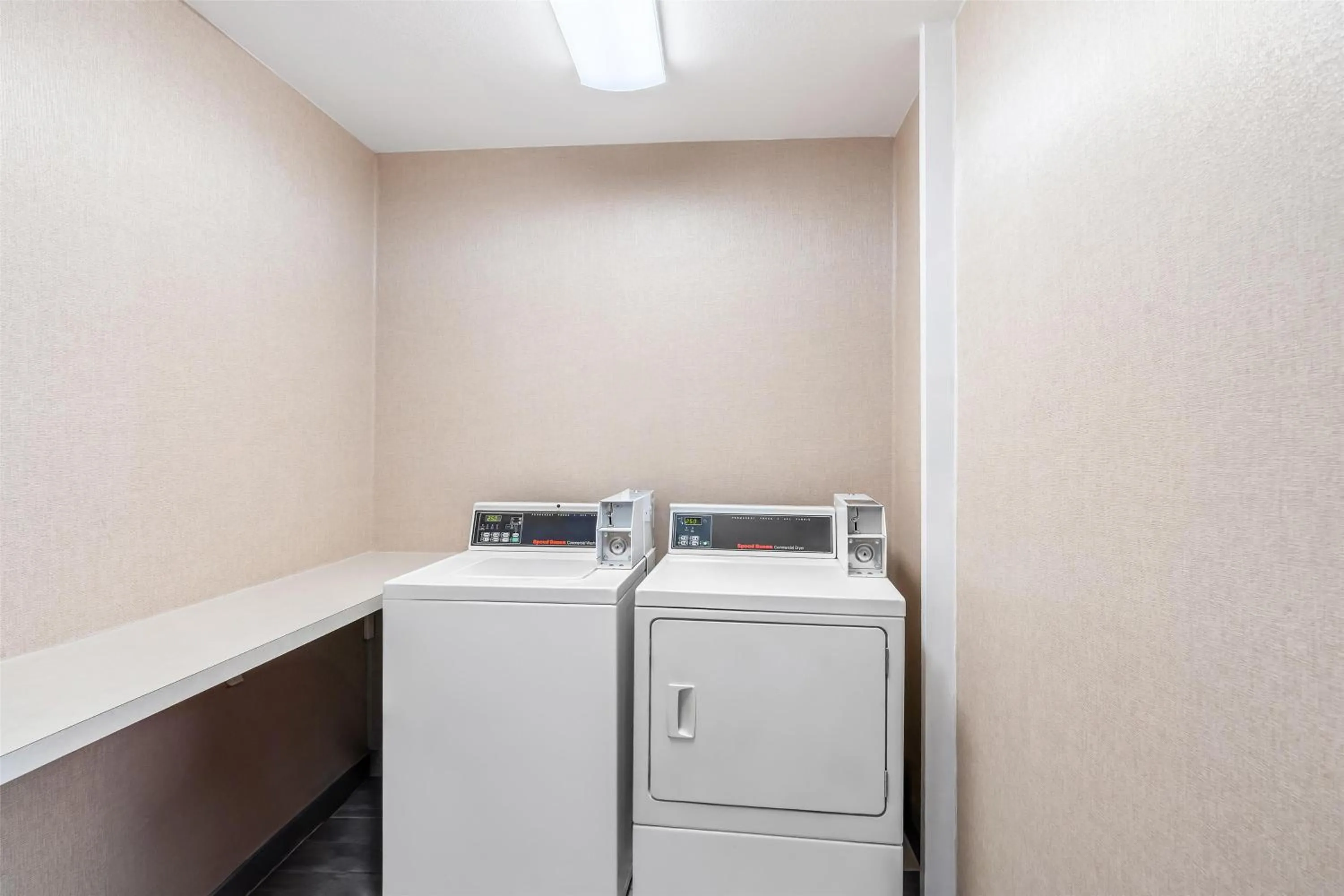 laundry in Hampton Inn & Suites Lathrop