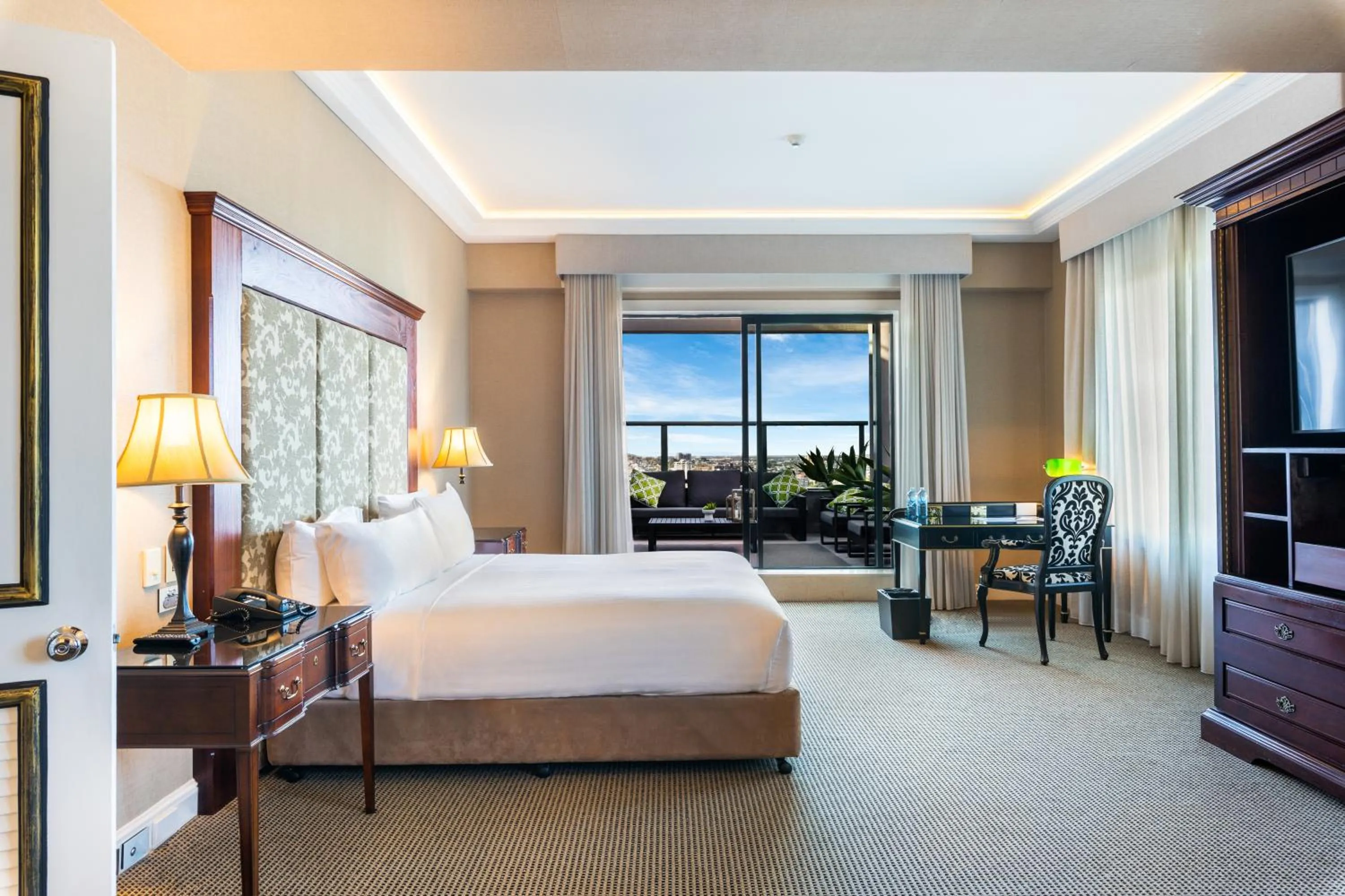 Bed in Stamford Plaza Brisbane