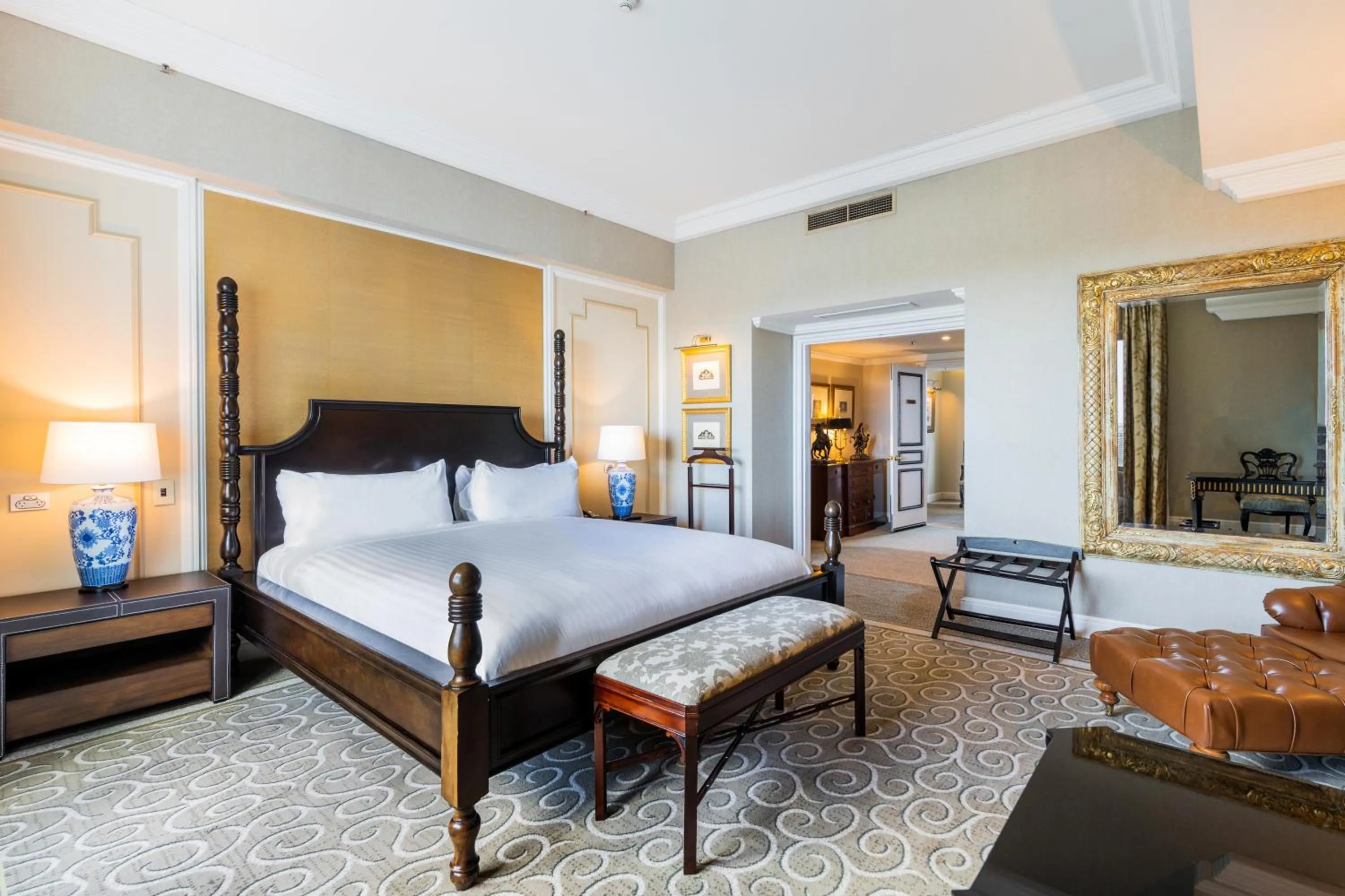 Bed in Stamford Plaza Brisbane