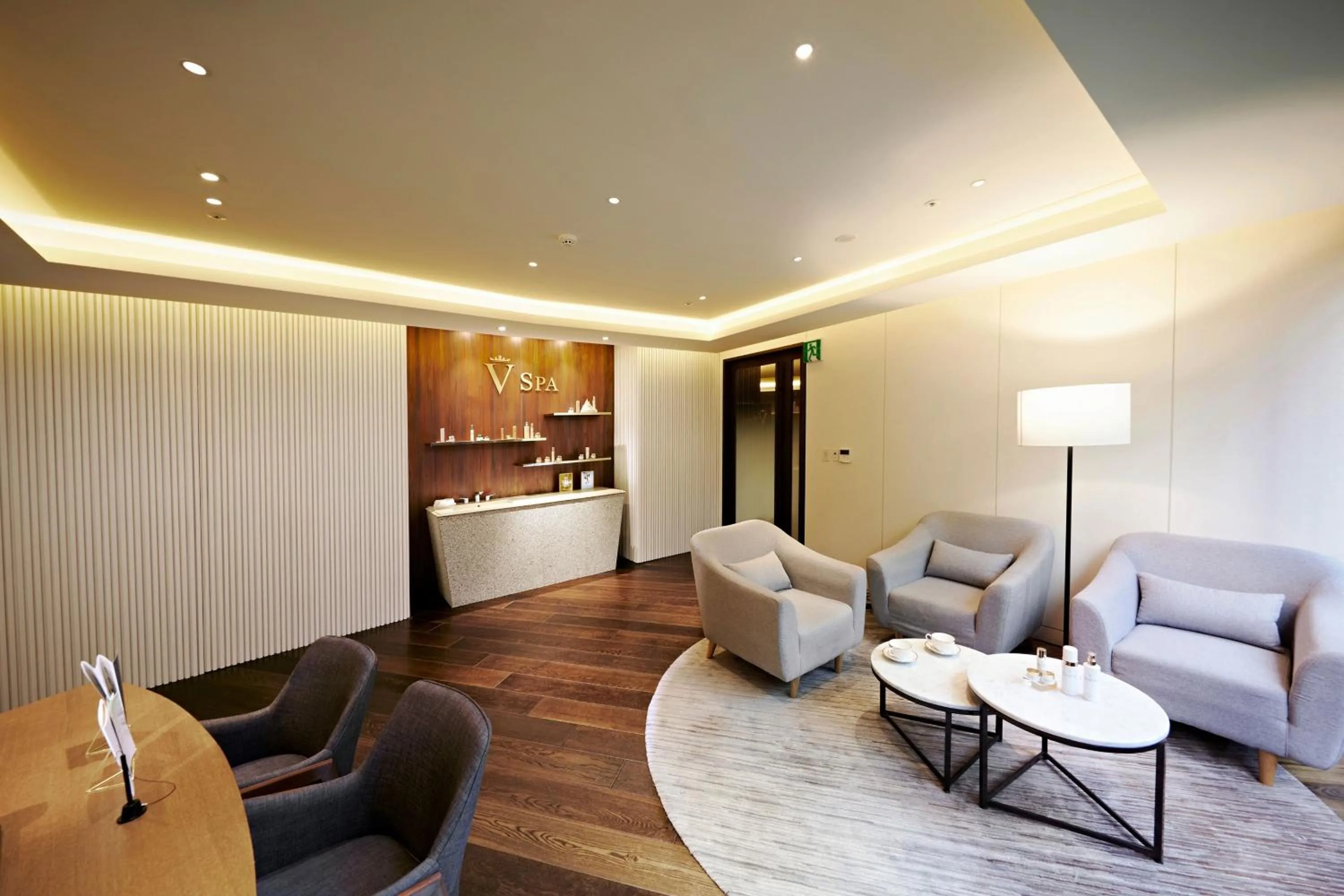 Lounge or bar in Westin Josun Seoul Hotel