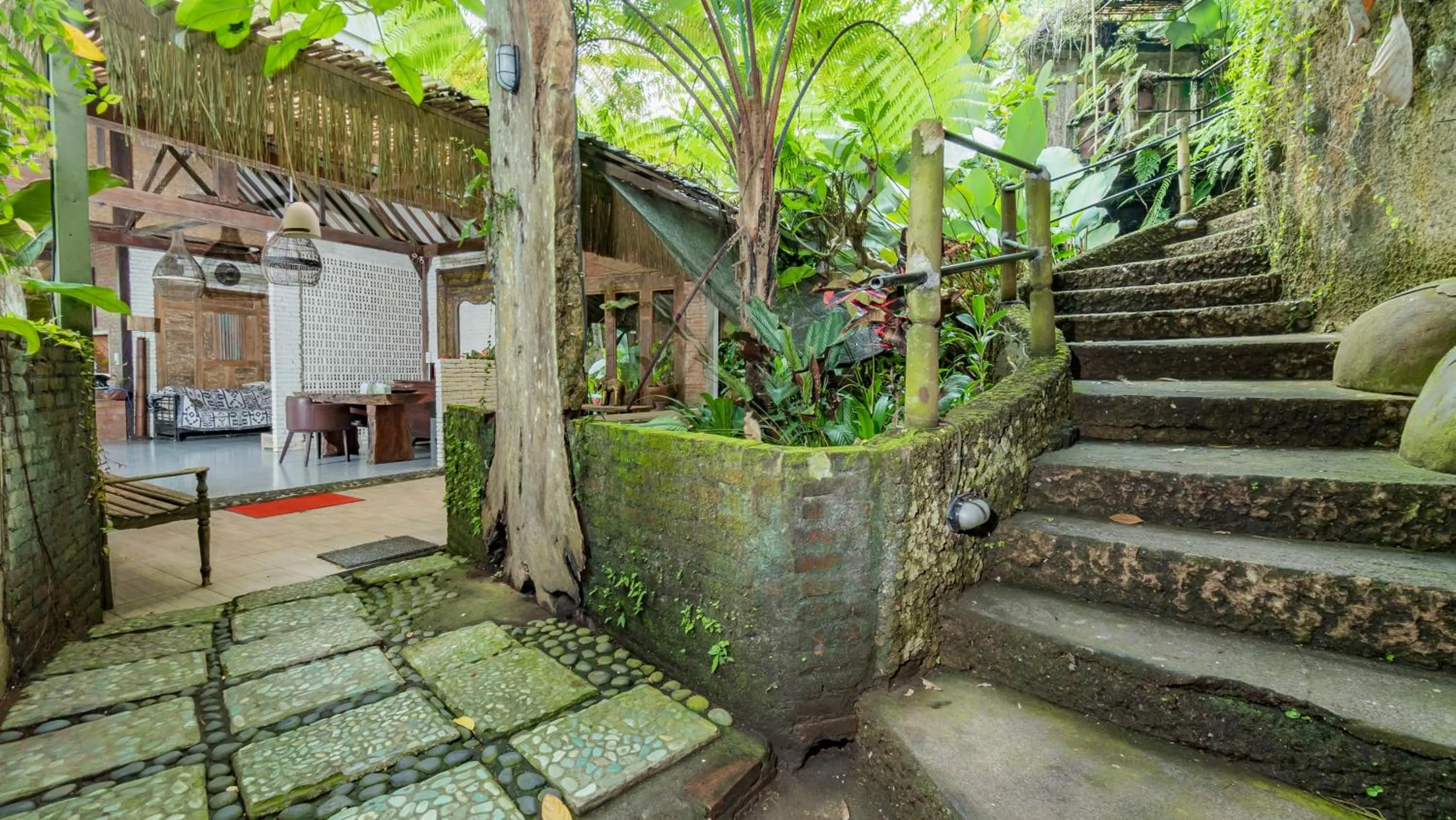 Spring in Umah Tis Sebatu