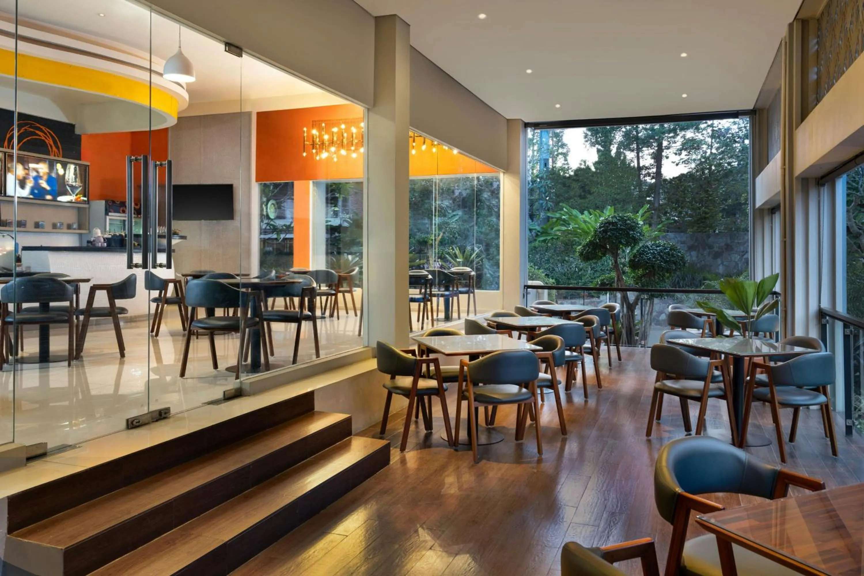 Restaurant/places to eat in Sheraton Bandung Hotel & Towers