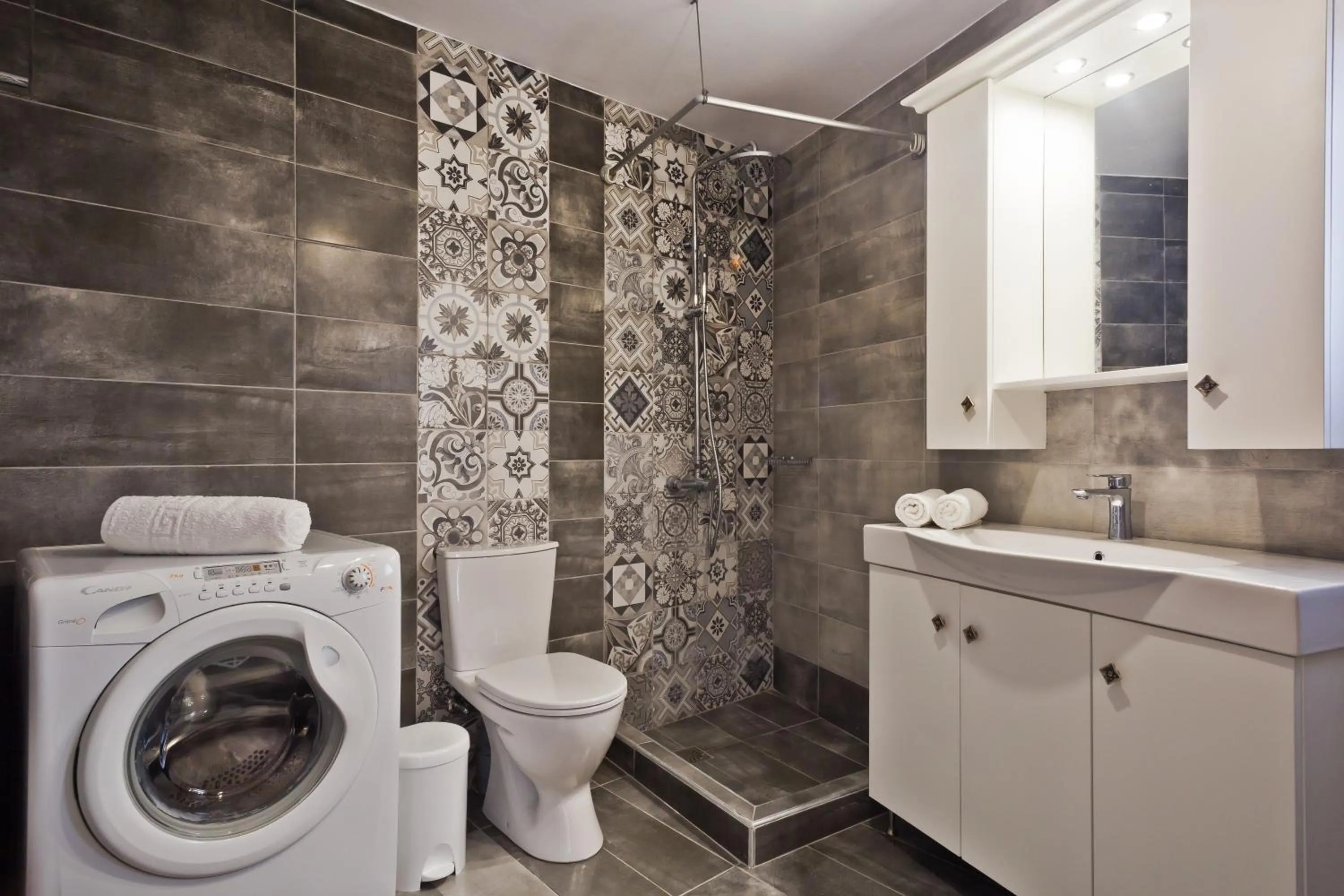Bathroom in Montemar Studios & Apartments