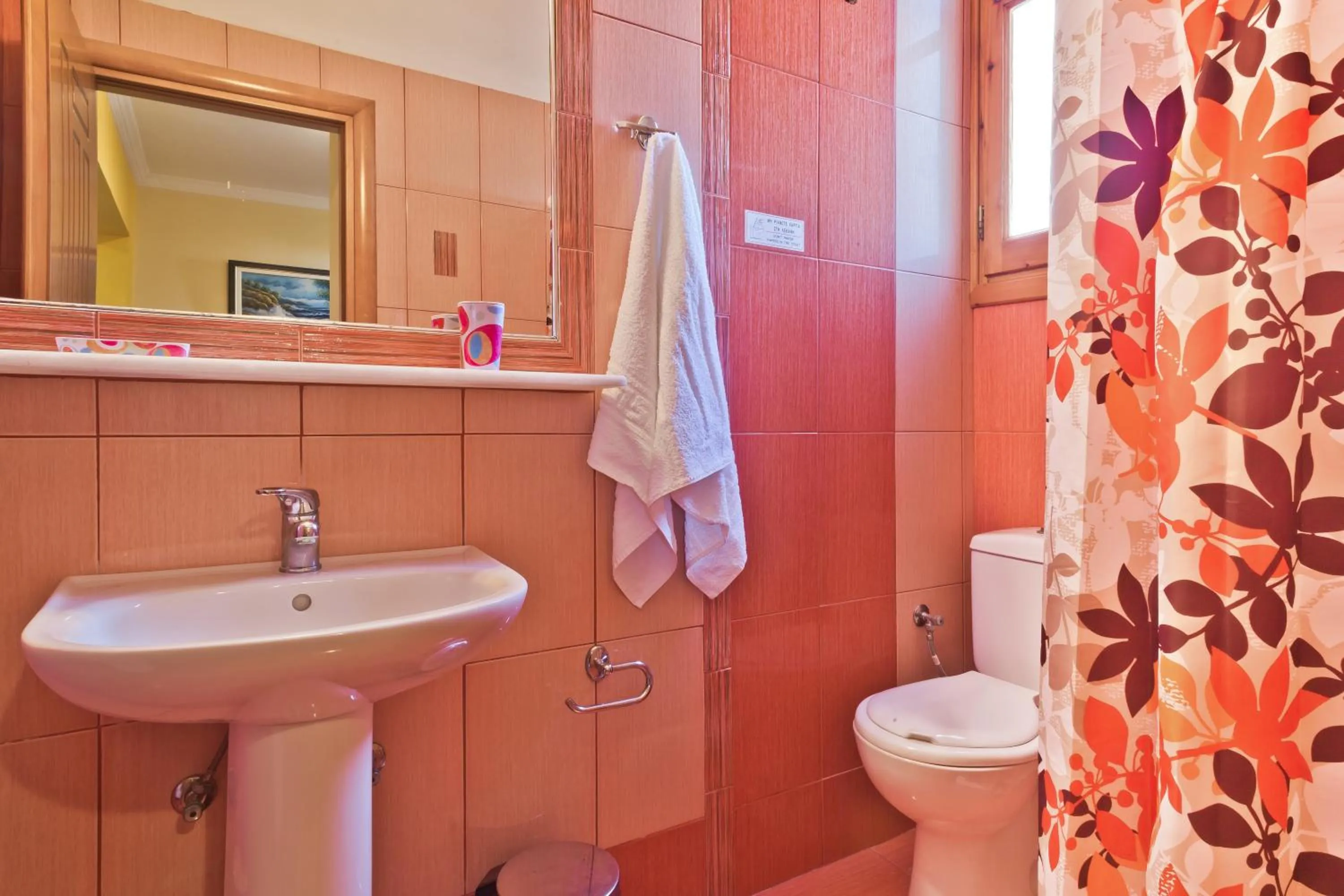 Bathroom in Montemar Studios & Apartments