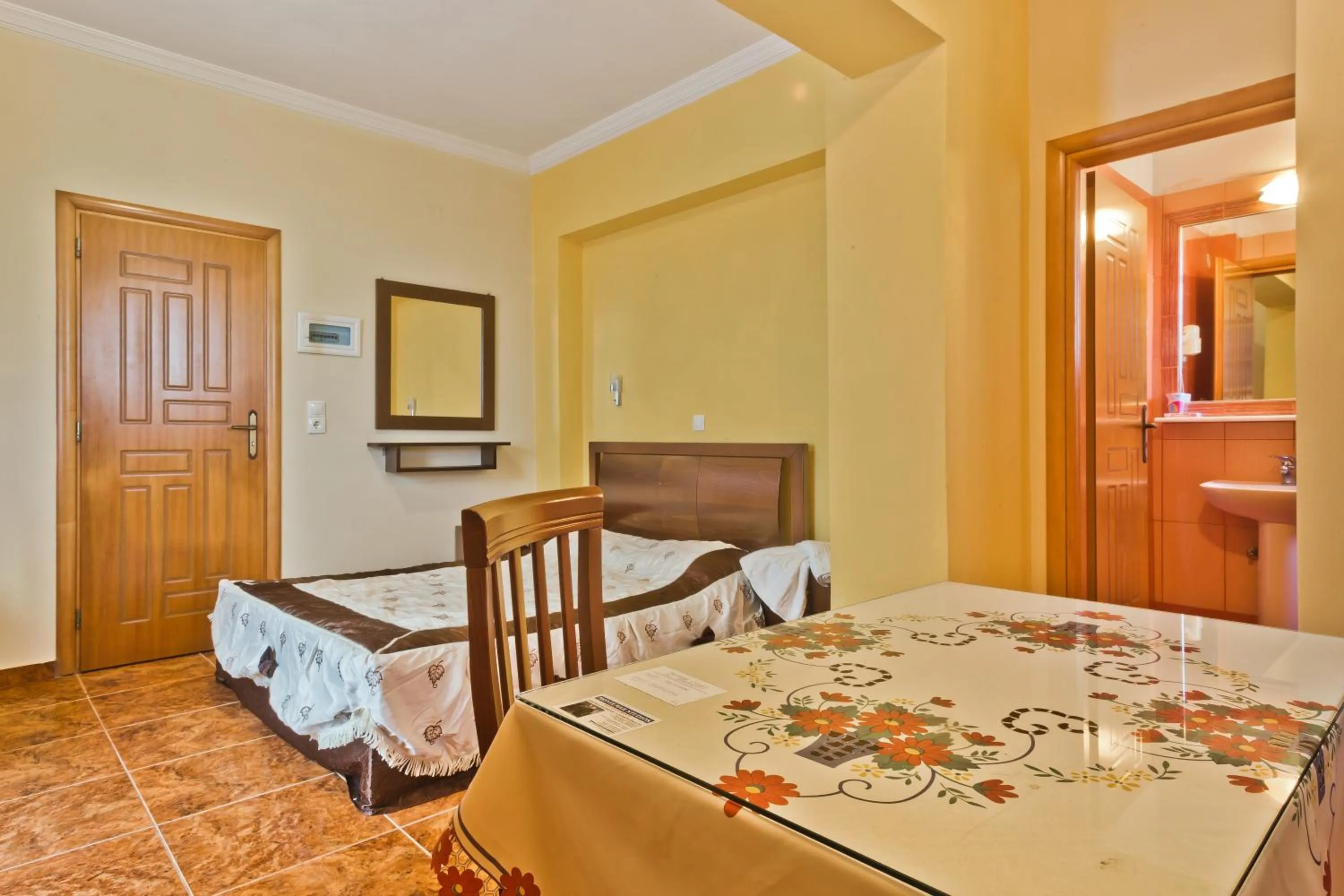 Bed in Montemar Studios & Apartments