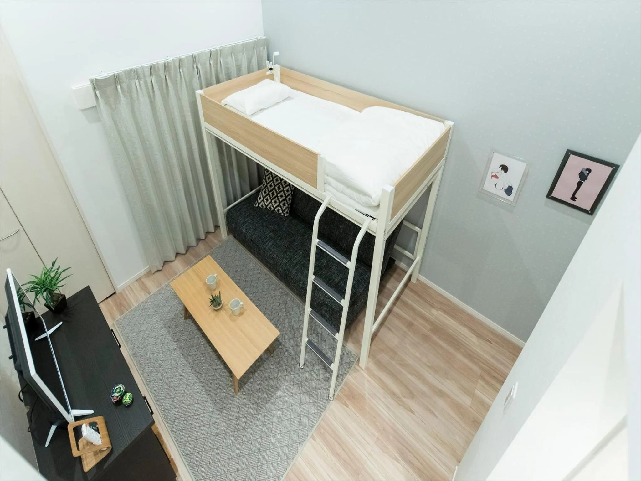 Living room, Bed in TRIP POD SUMIYOSHI C