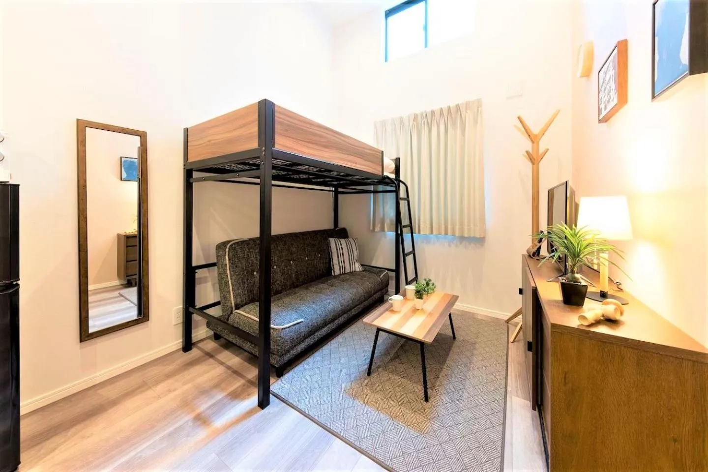 bunk bed, Bed in TRIP POD TOJIN-MACHI A