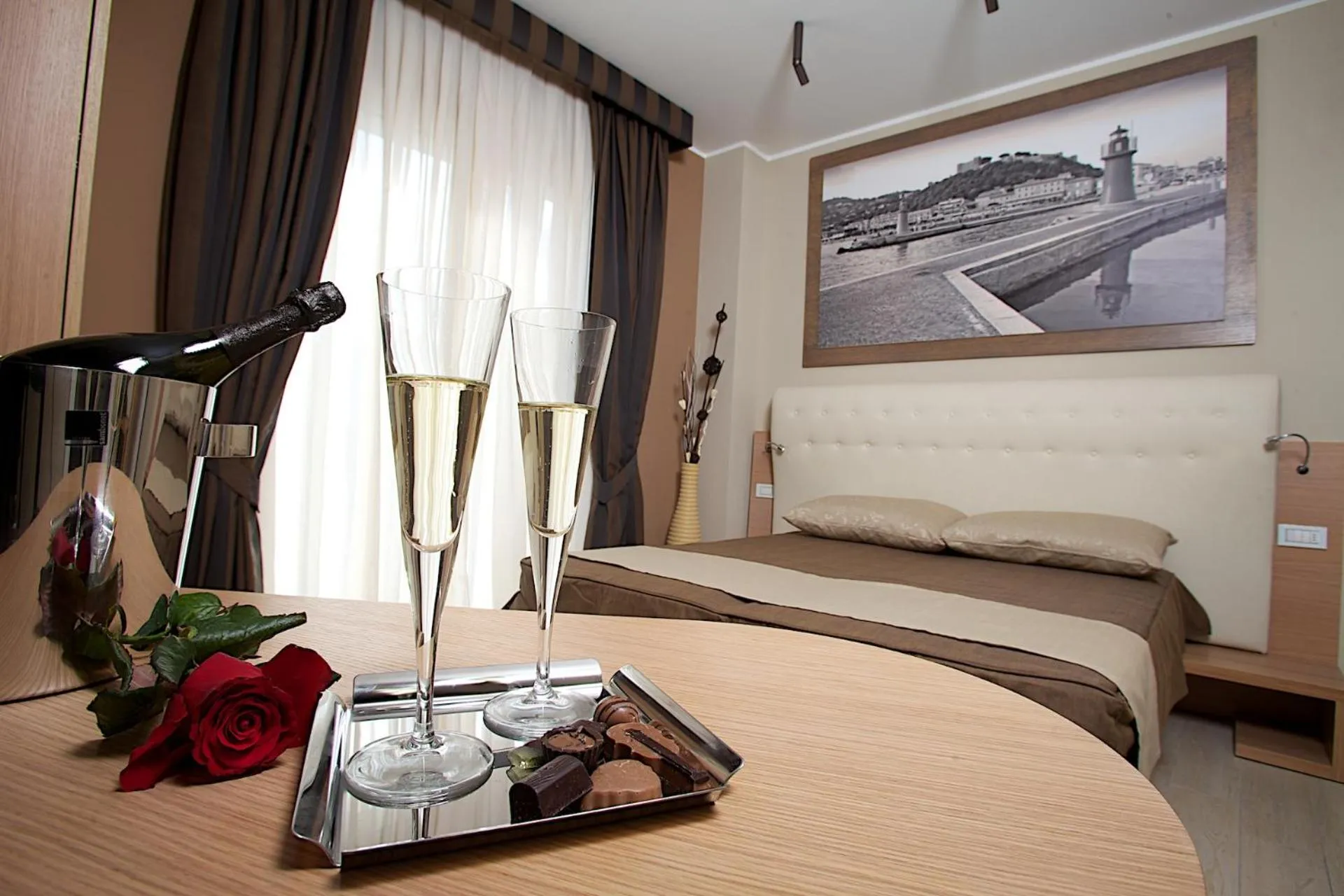 Bedroom, Bed in Hotel C'era Una Volta