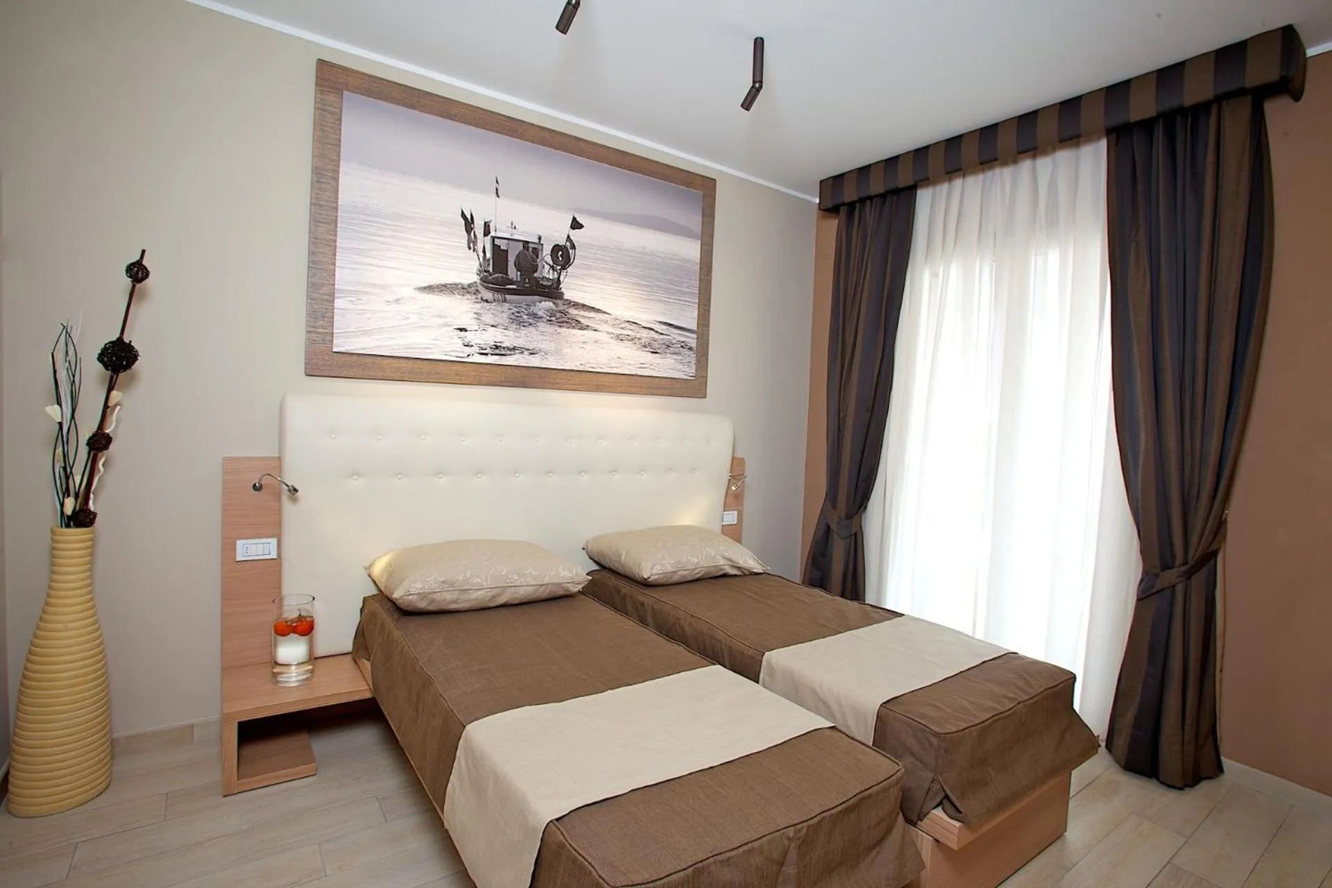 Bedroom, Bed in Hotel C'era Una Volta