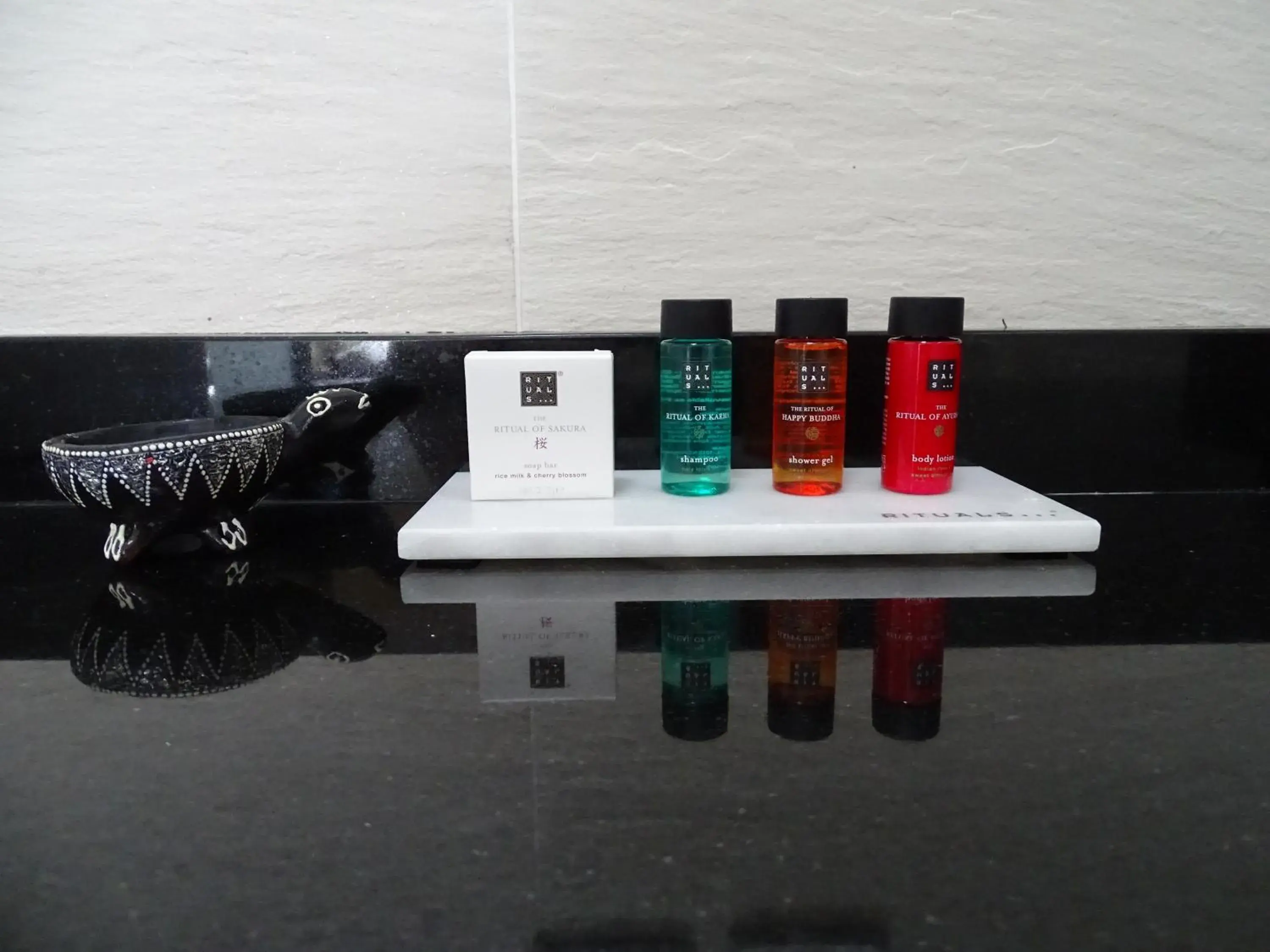 King Room with Garden View in Bale Solah Lombok Holiday Resort King Room with Garden View in Bale Solah Lombok Holiday Resort