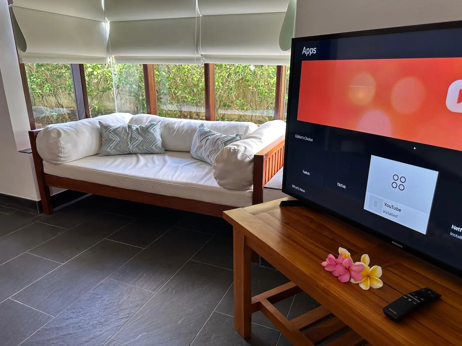 Bale Solah Lombok Holiday Resort