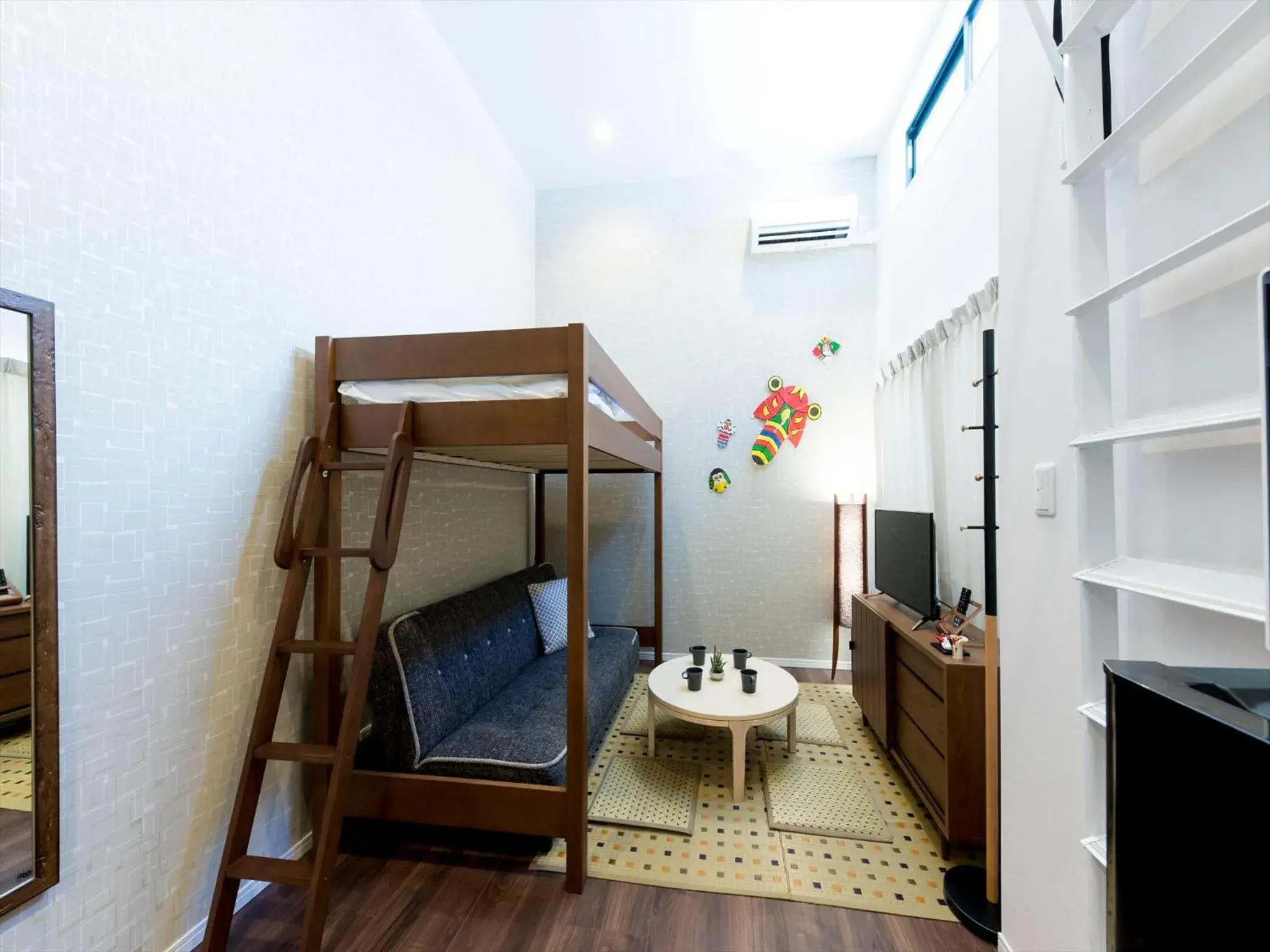 Living room, Bed in TRIP POD SUMIYOSHI A Living room, Bed in TRIP POD SUMIYOSHI A