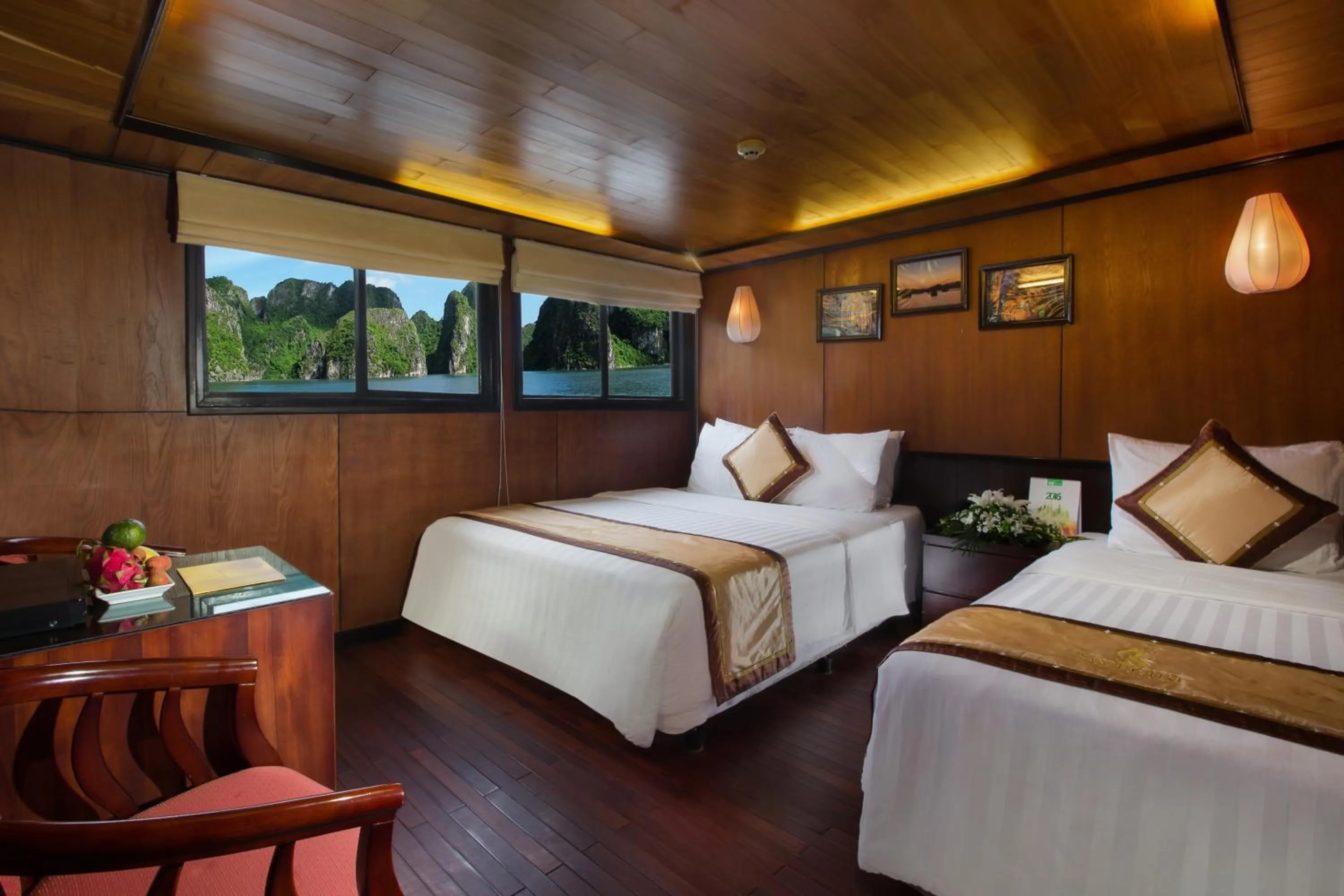 Bed in Syrena Cruises