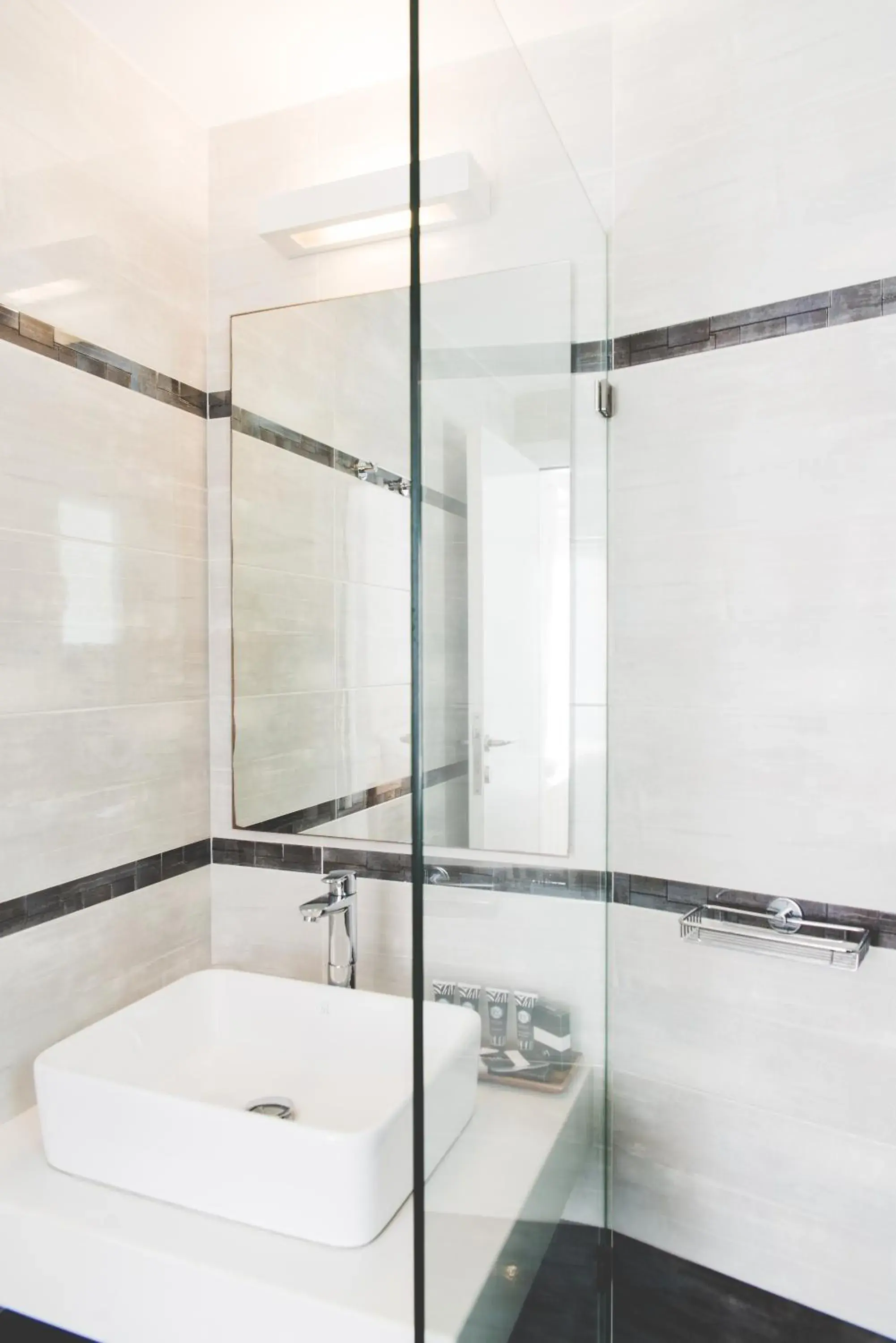 Super Paradise Promo Room in Super Paradise Hotel Super Paradise Promo Room in Super Paradise Hotel