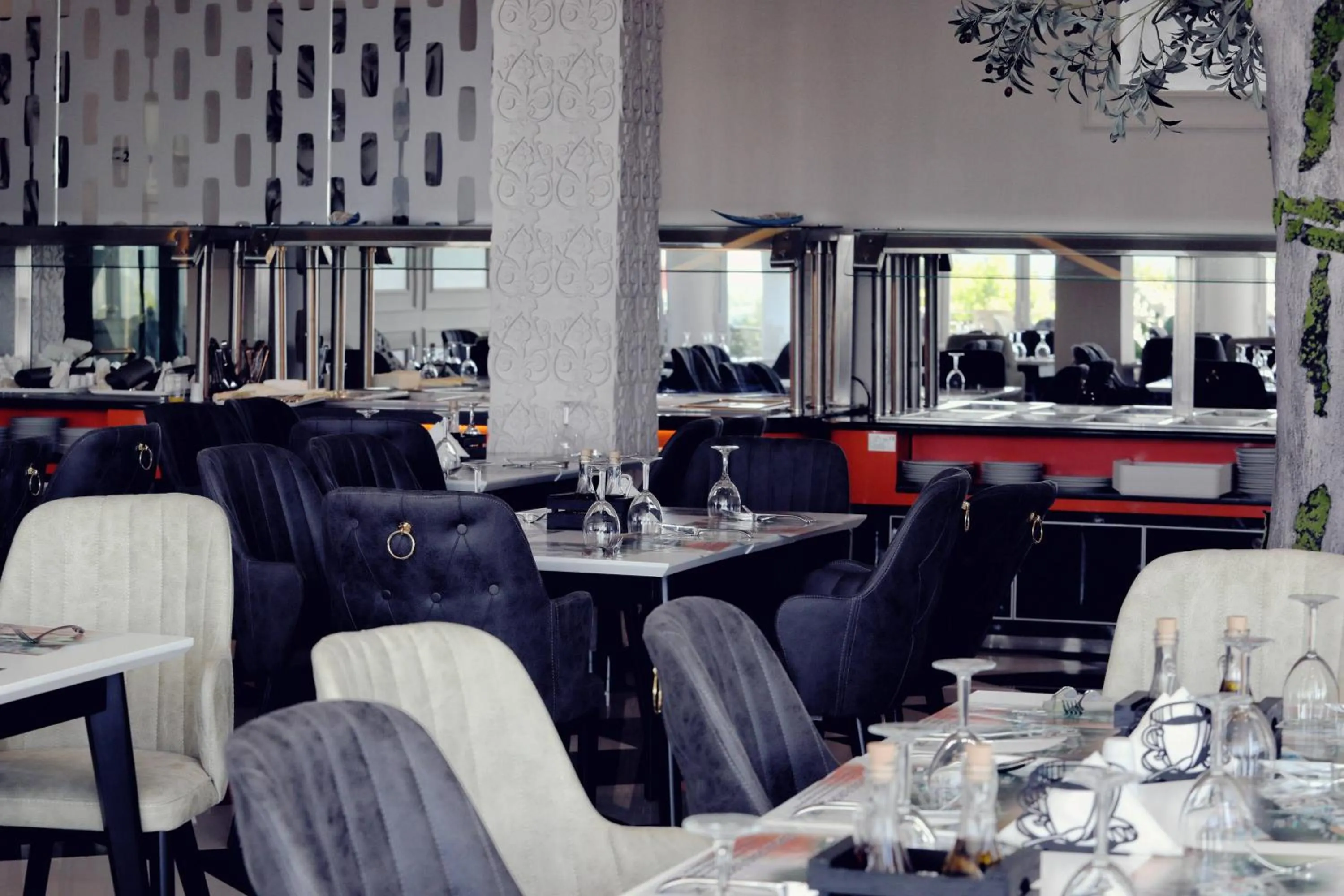 Property building in Velipoja Grand Europa Resort Affiliated by Meliá