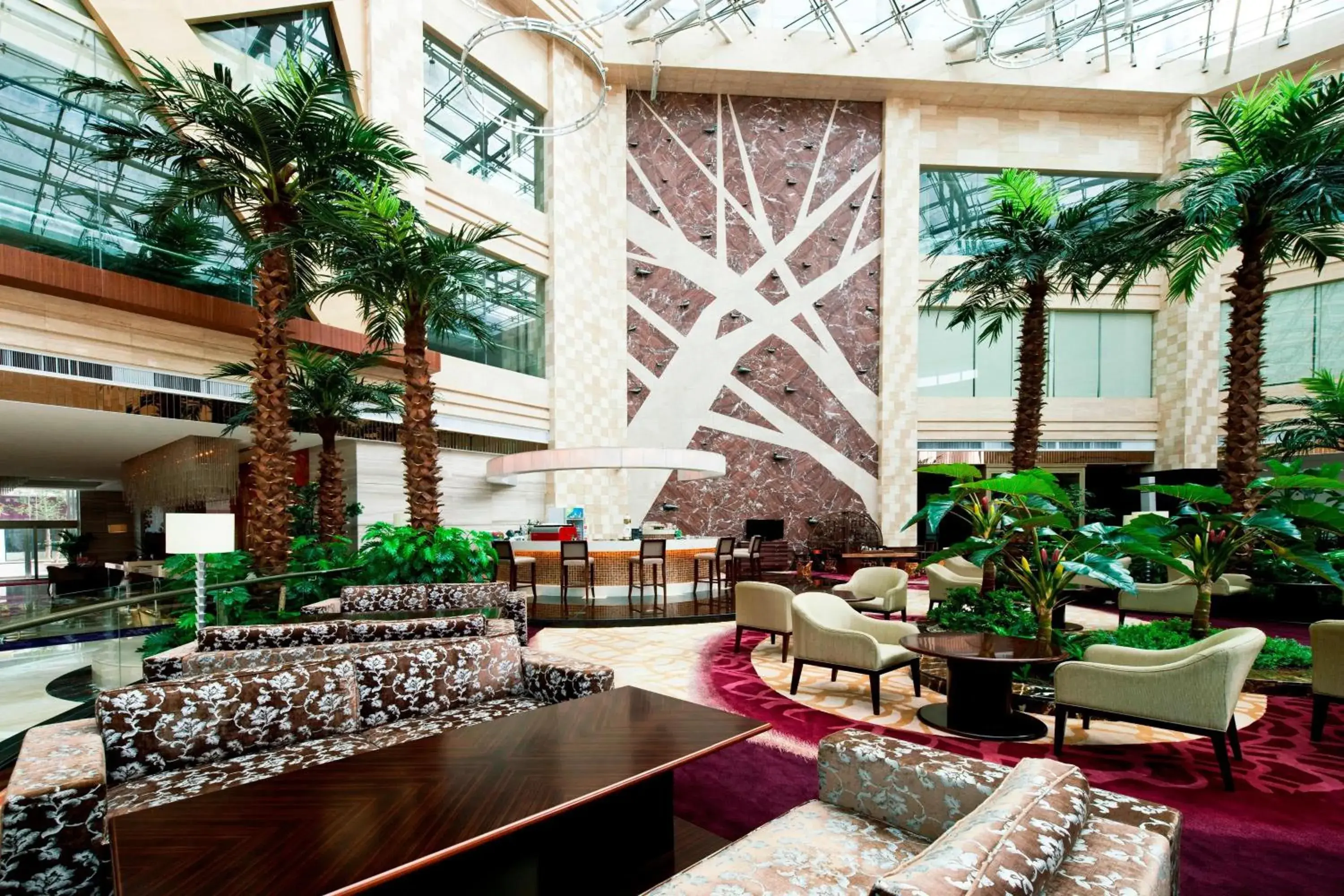 Lounge or bar in Four Points by Sheraton Qingdao, Chengyang Lounge or bar in Four Points by Sheraton Qingdao, Chengyang