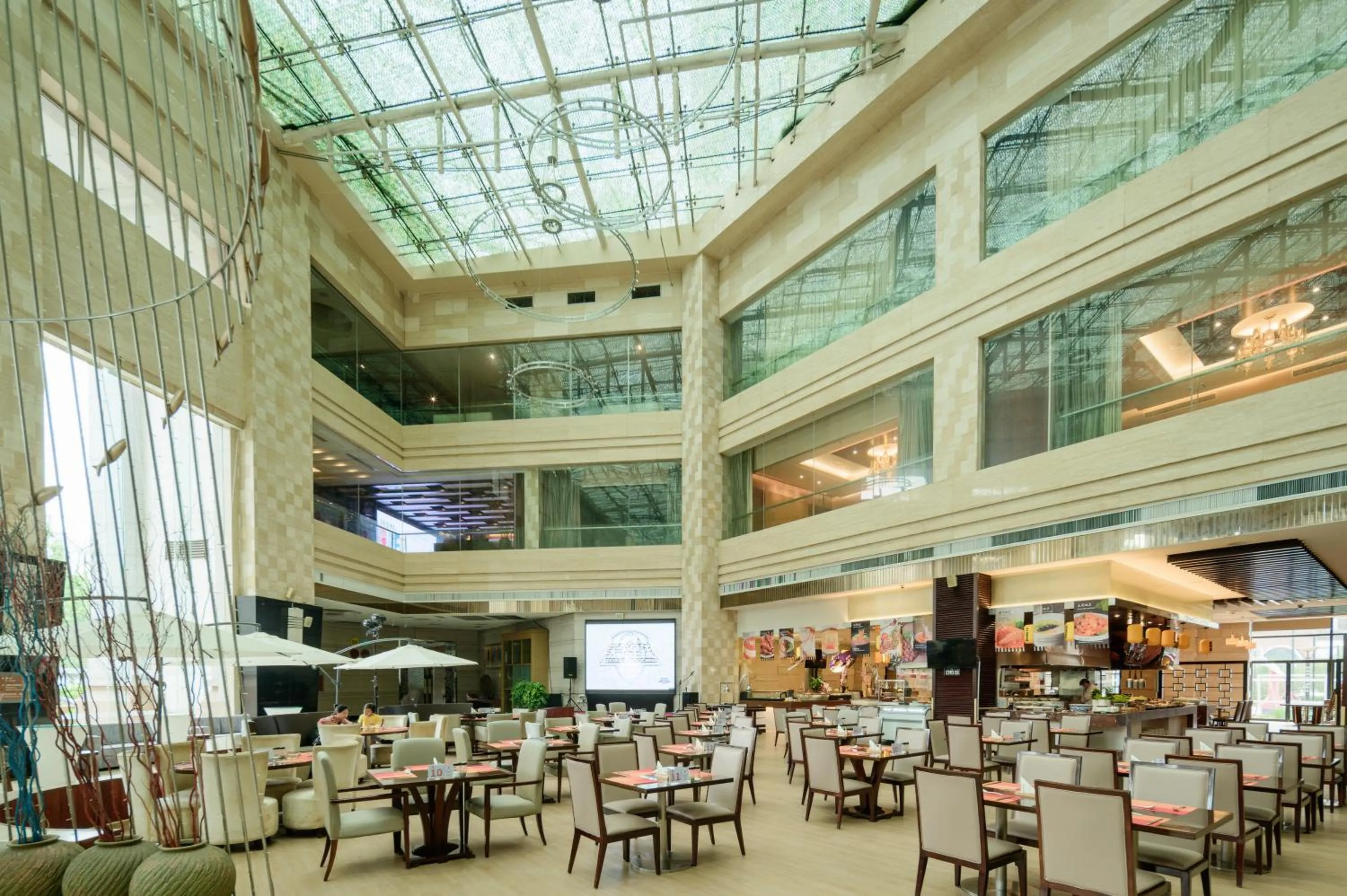 Restaurant/places to eat in Four Points by Sheraton Qingdao, Chengyang