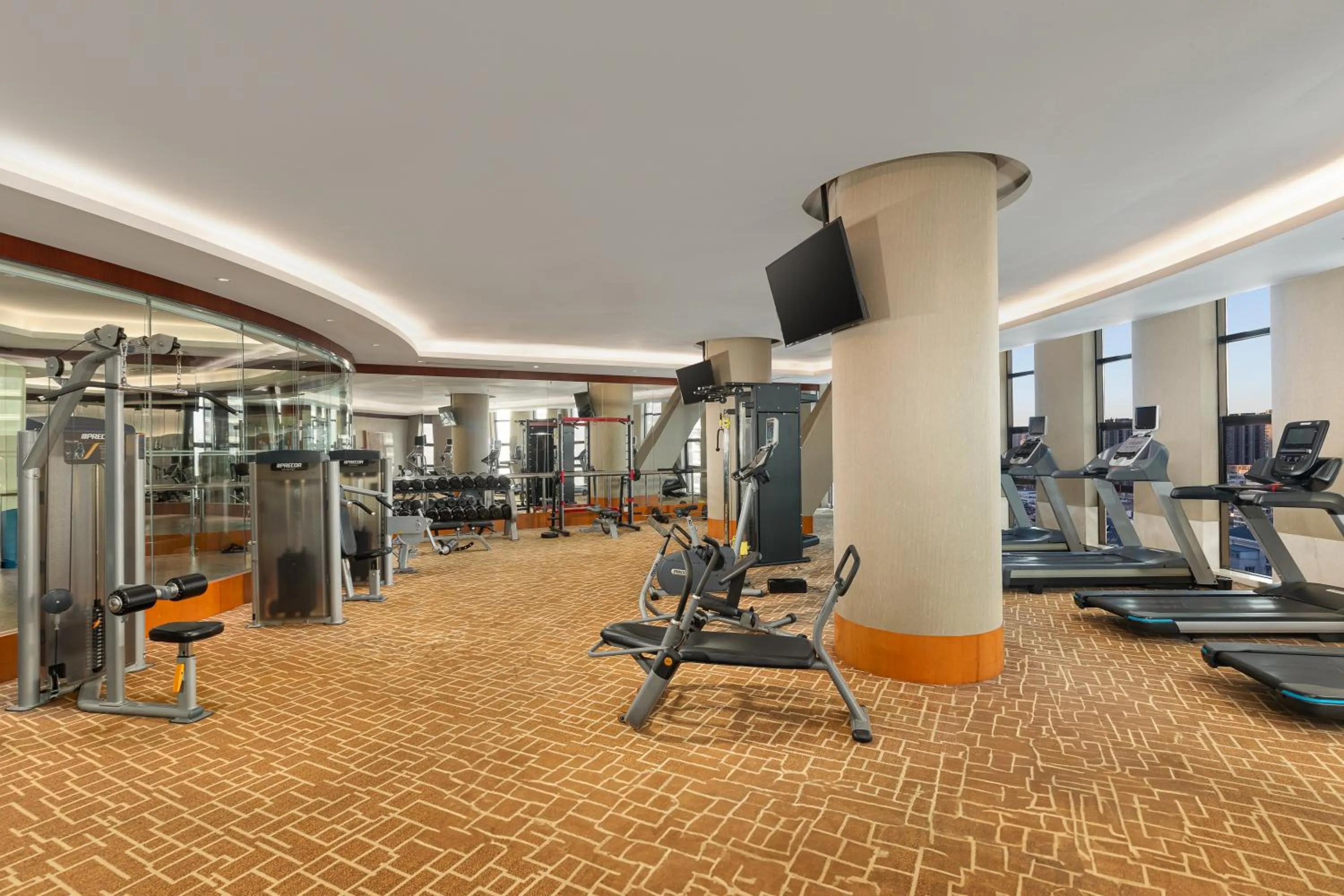 Fitness centre/facilities in Crowne Plaza Tianjin Binhai Center by IHG