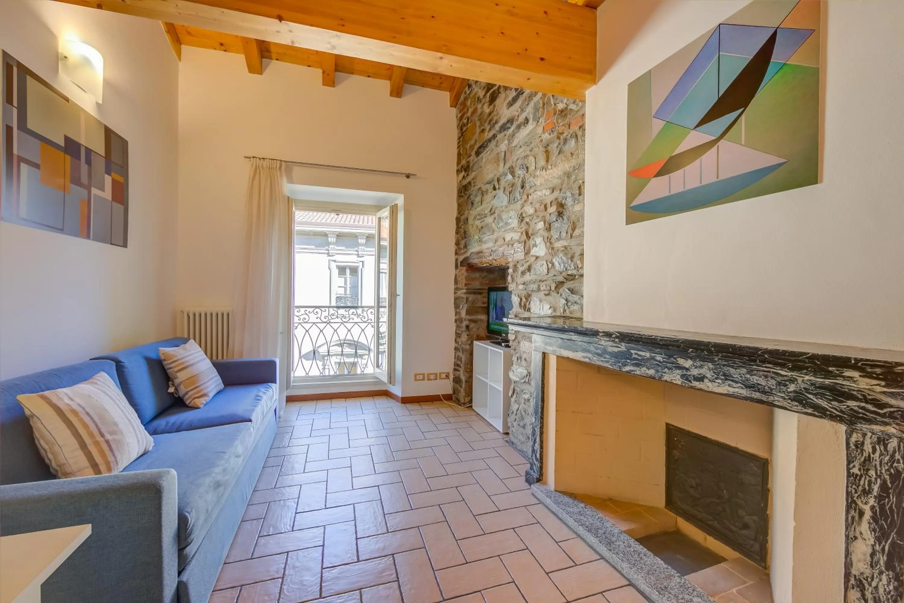 Seating area in Le Stanze del Lago Apartments