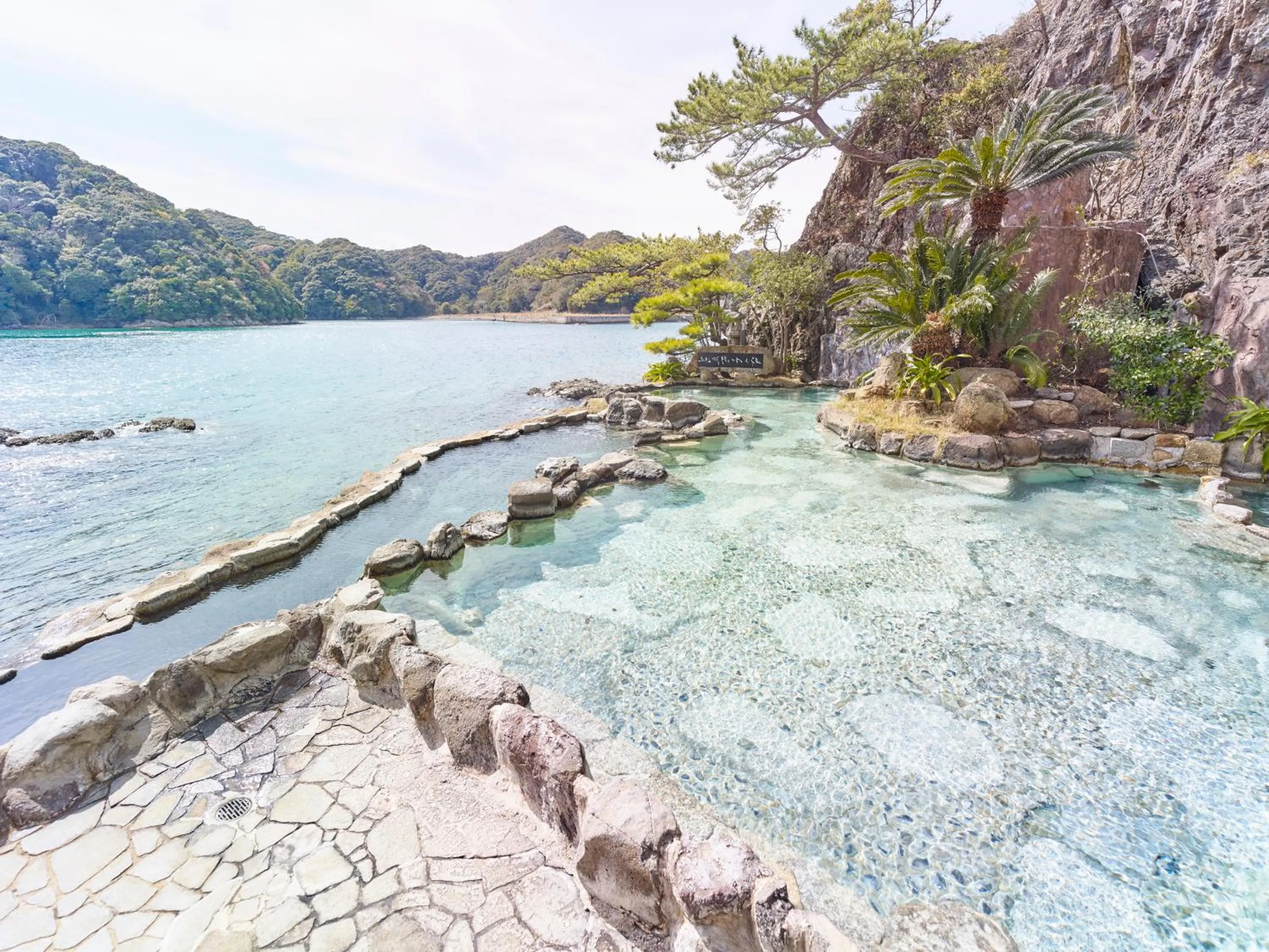 Hot Spring Bath in Kumano-bettei Nakanoshima