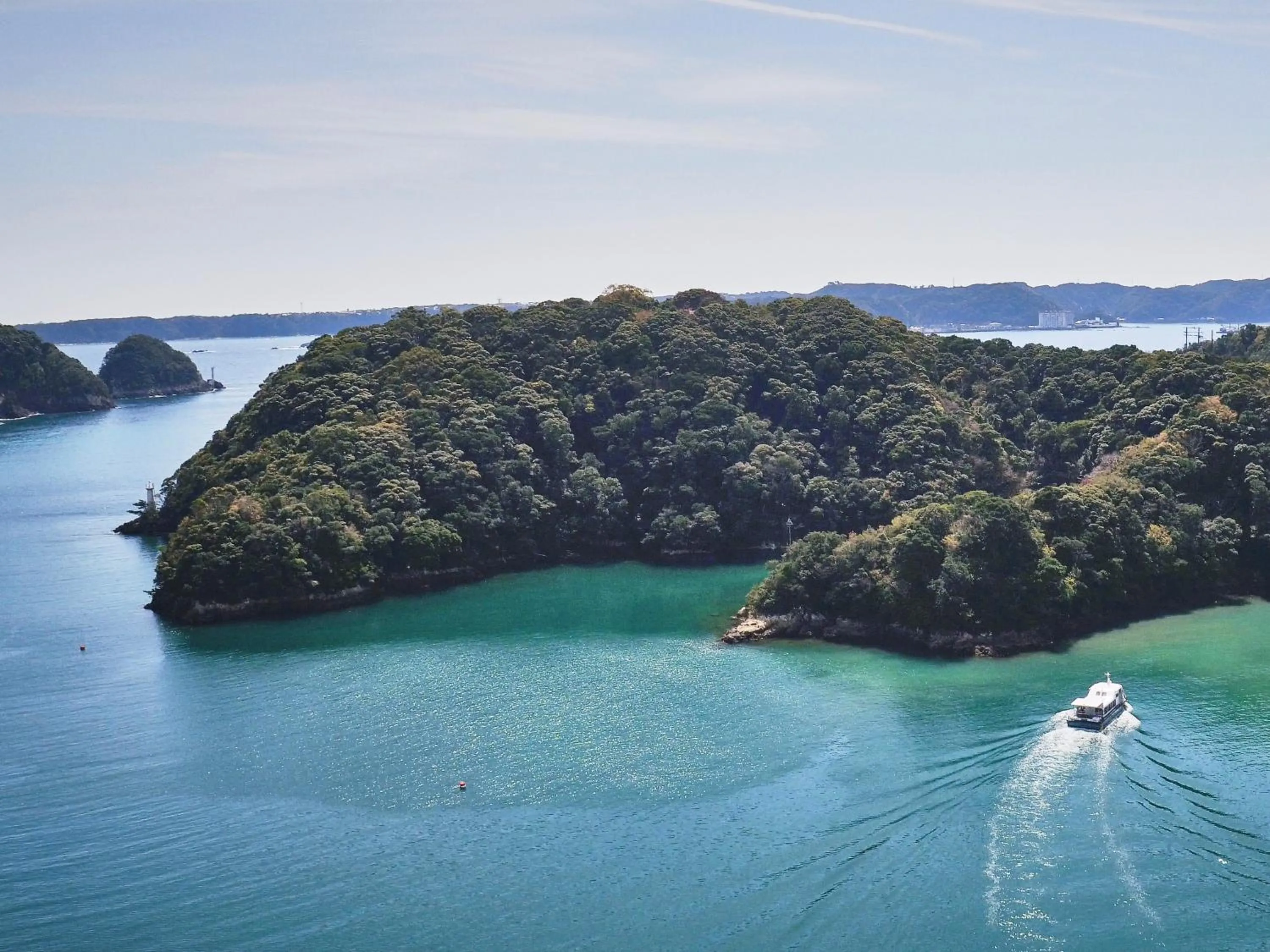 Property building in Kumano-bettei Nakanoshima