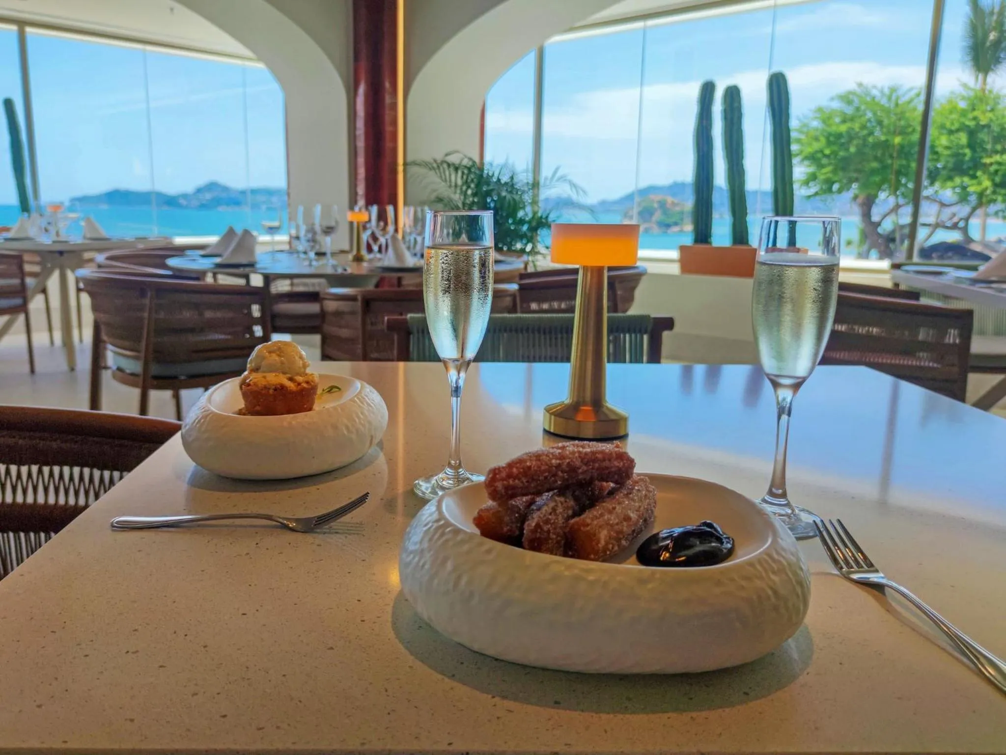 Restaurant/places to eat in Fiesta Americana Acapulco Villas