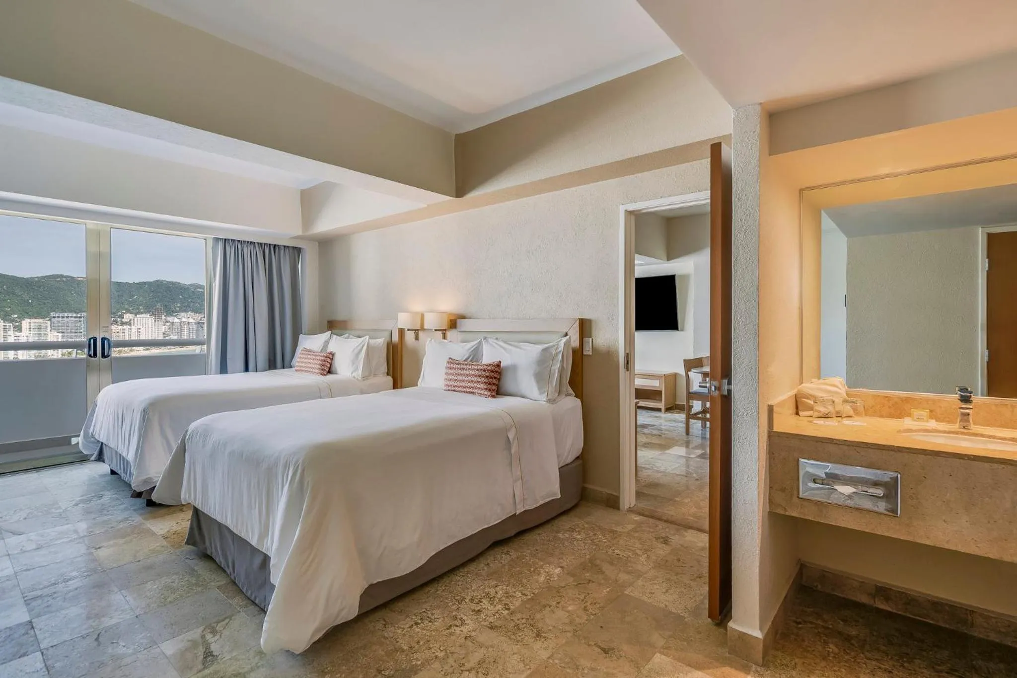 Bedroom, Bed in Fiesta Americana Acapulco Villas