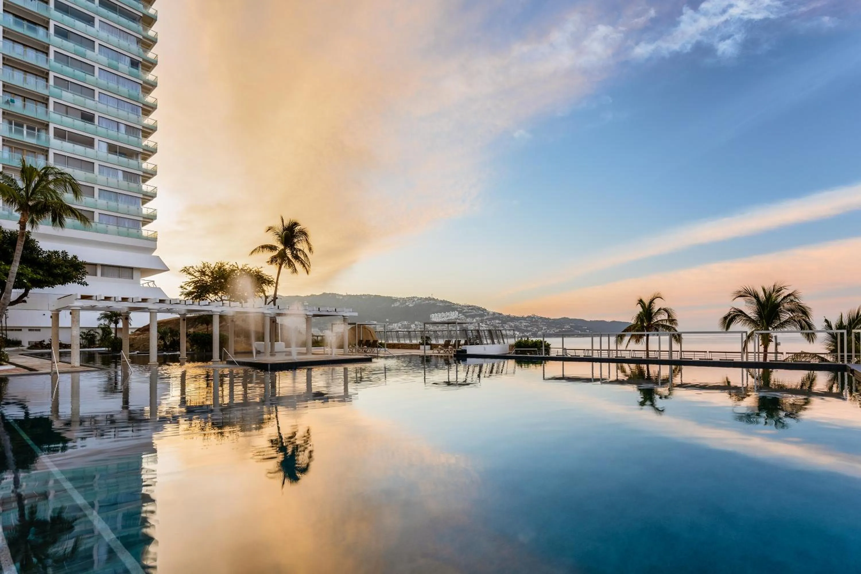 Pool view in Fiesta Americana Acapulco Villas